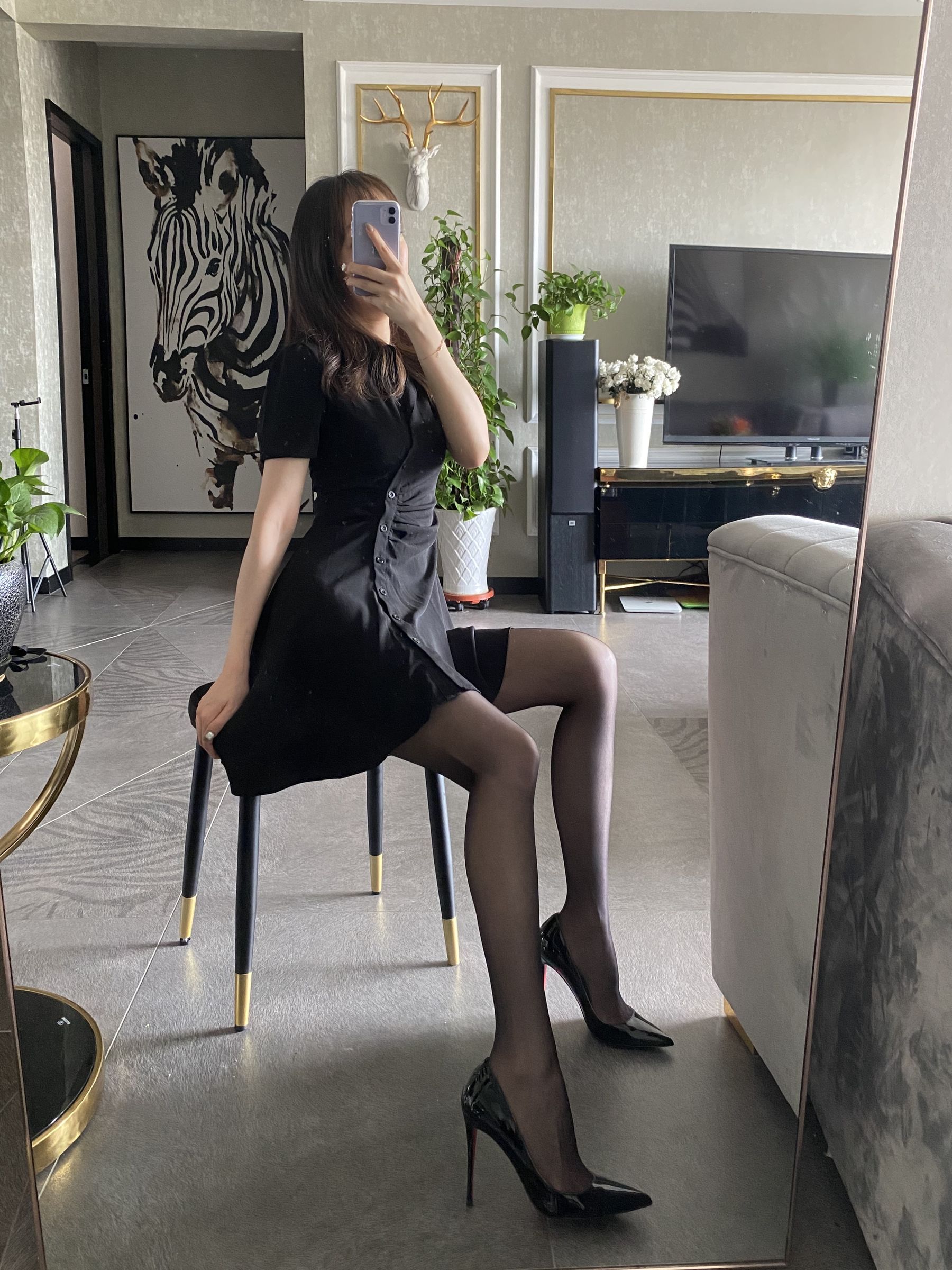 [福利COS]_丝足博主麋鹿_Monroe_2020.08.27_黑丝梦想-写真图集共32P 6