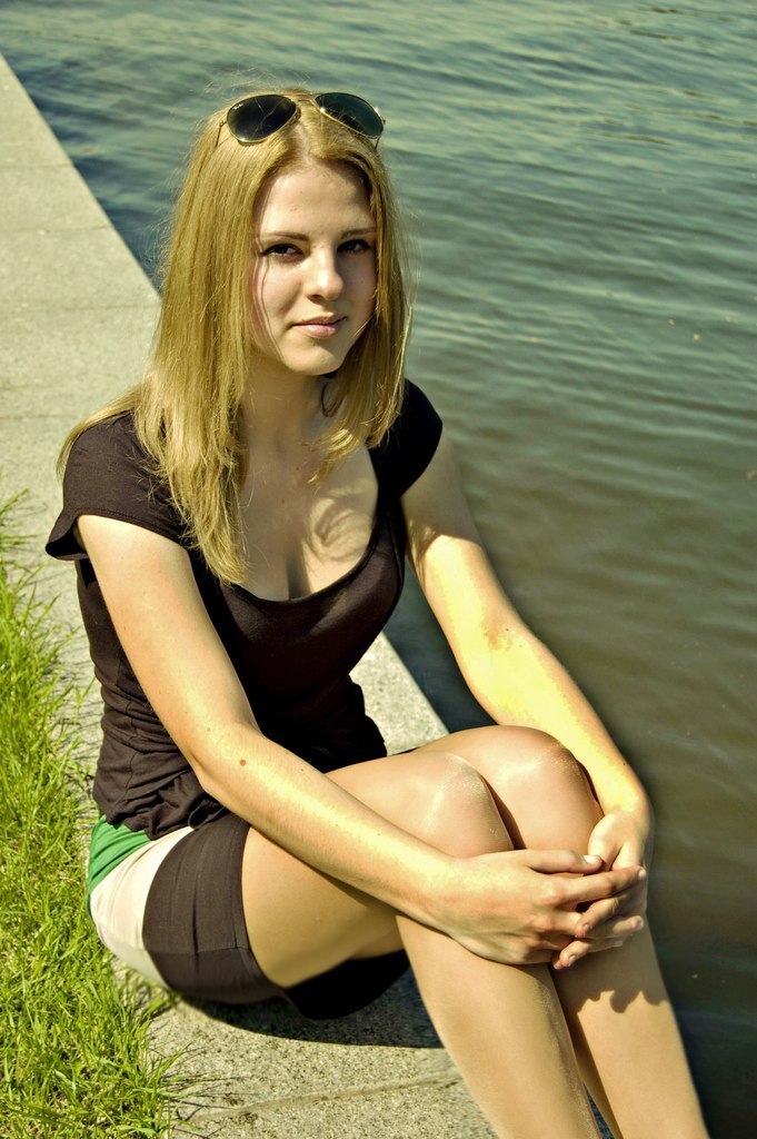 [Image: 1366e52bcff440b6ac791.jpg]