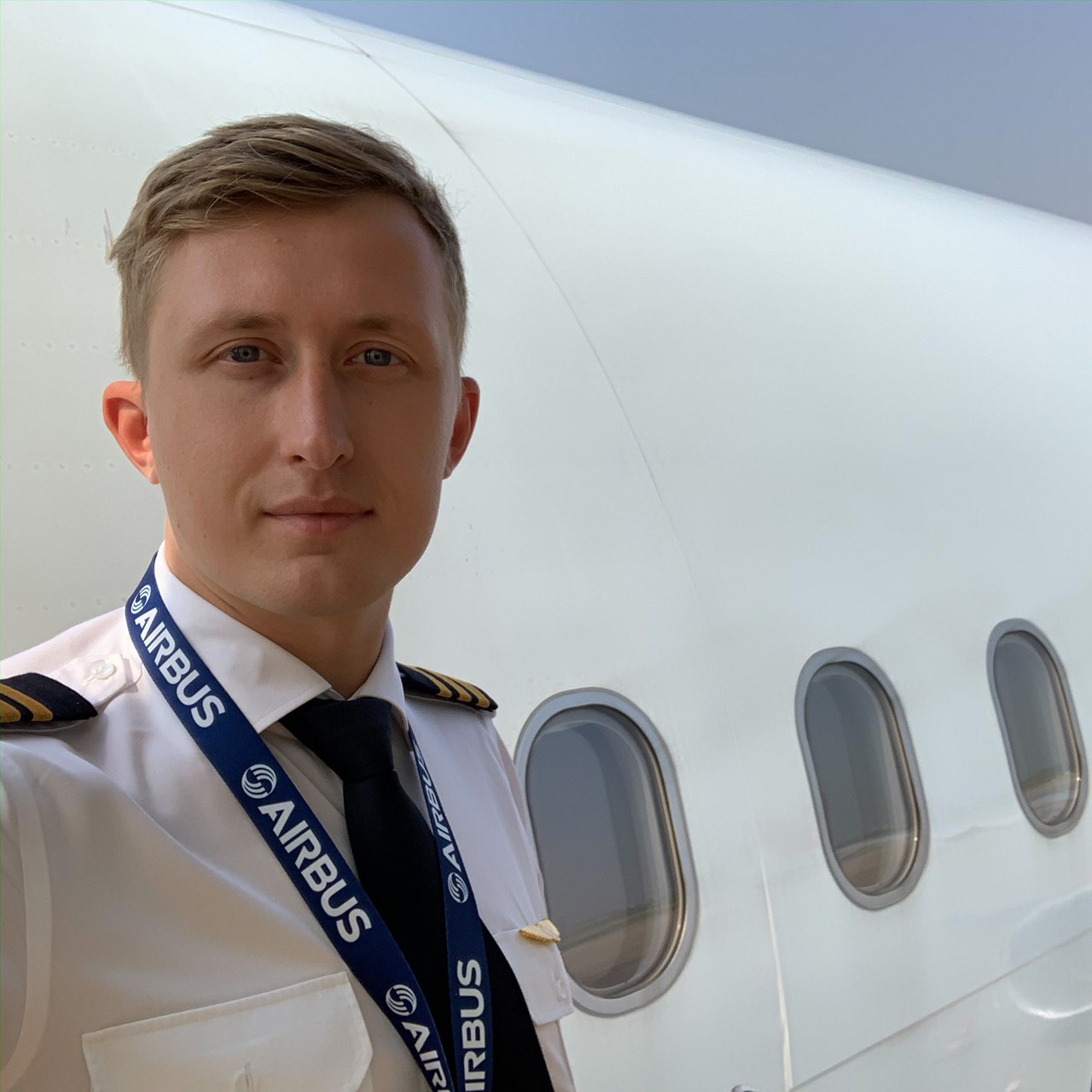 Олег Иванов пилот гражданской авиации