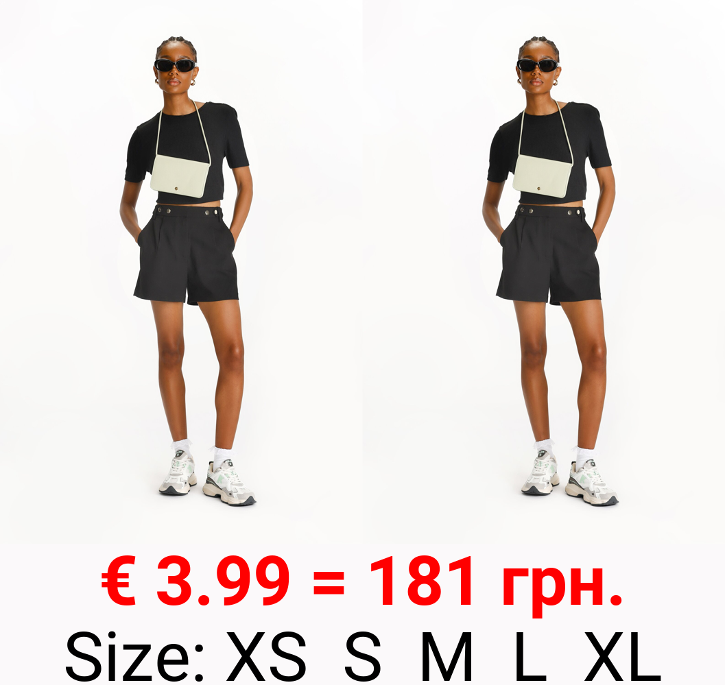 Shorts with buttons