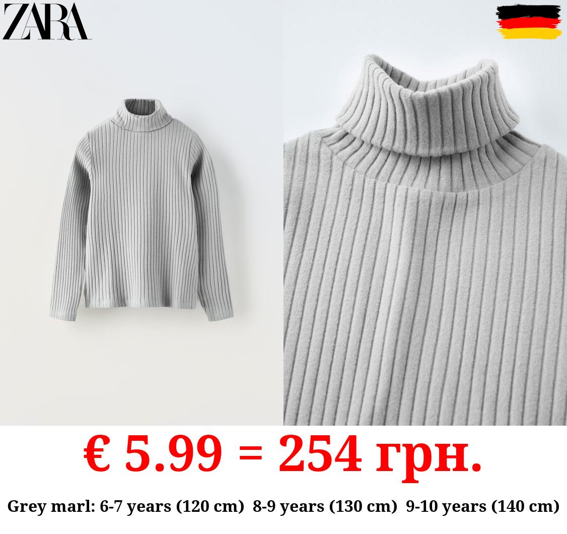 RIBBED TURTLENECK T-SHIRT