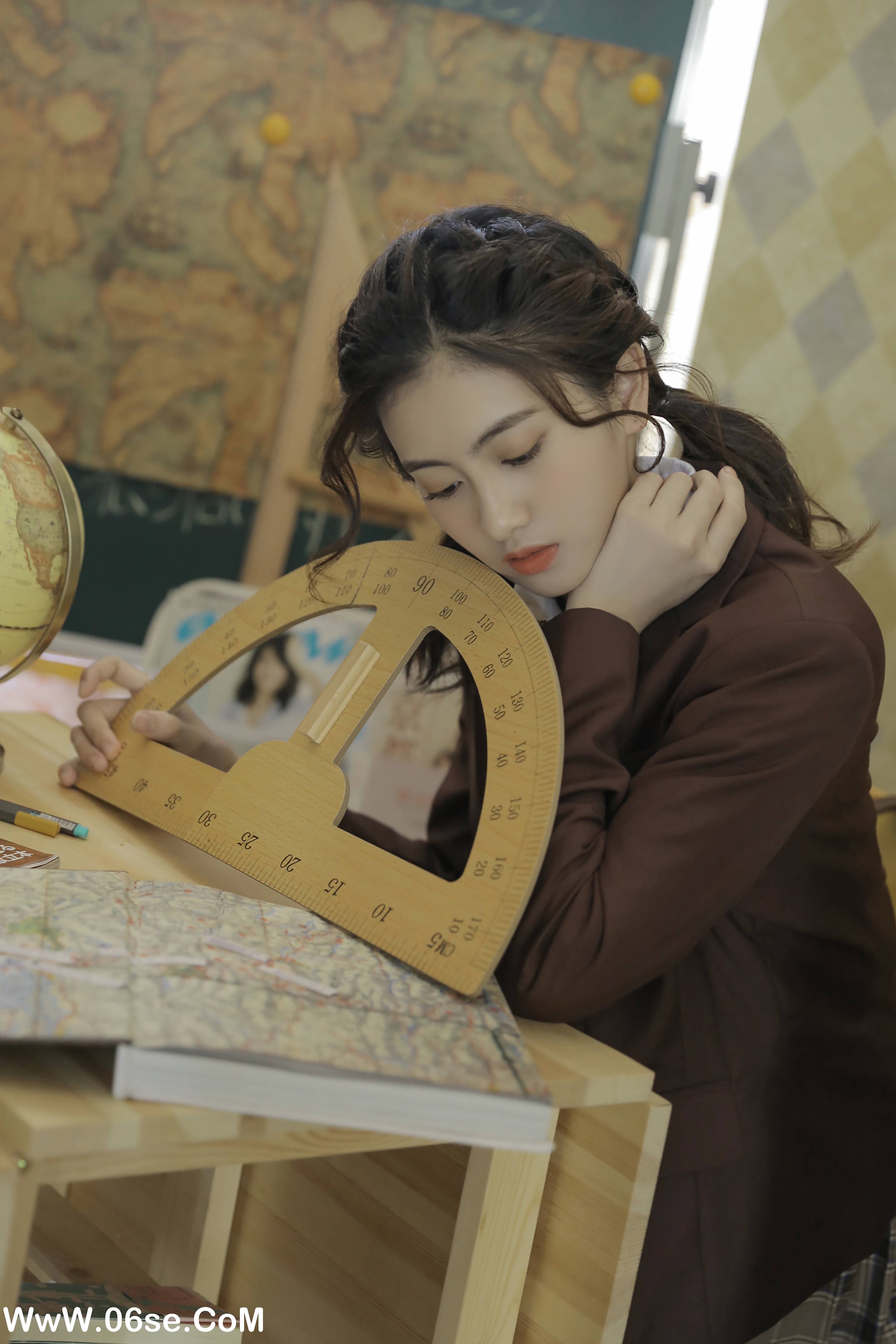 图片[3]-[YITUYU艺图语]2022.07.13 下节课自习 潘珺雅[19+1P／90.3MB]-六色网