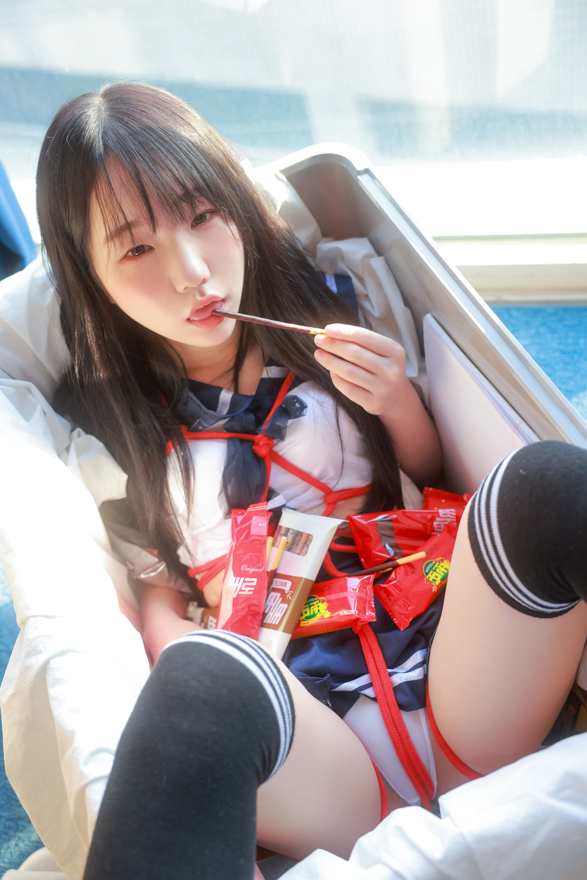 Han Yeri 한예리, [SWEETBOX] Packaging Girl Set.01 1