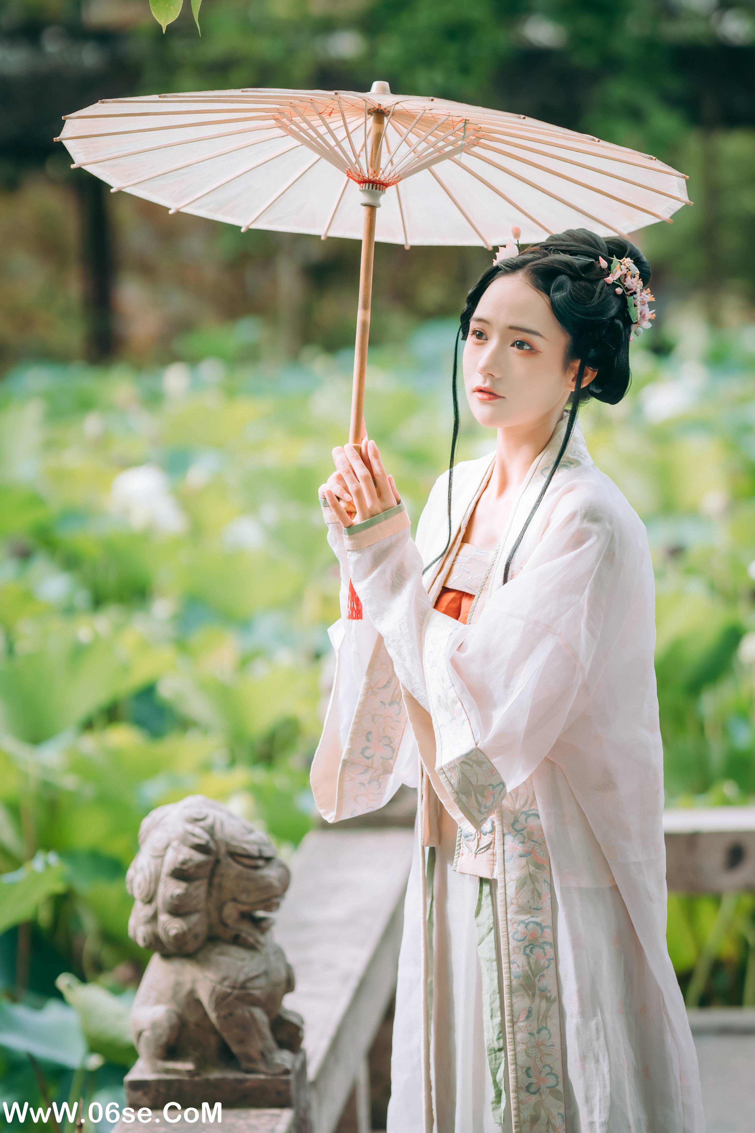 图片[3]-[YITUYU艺图语]2022.10.28 游园惊梦 兔子Zzz不吃胡萝卜&黄舒绮_suki[32+1P／145MB]-六色网