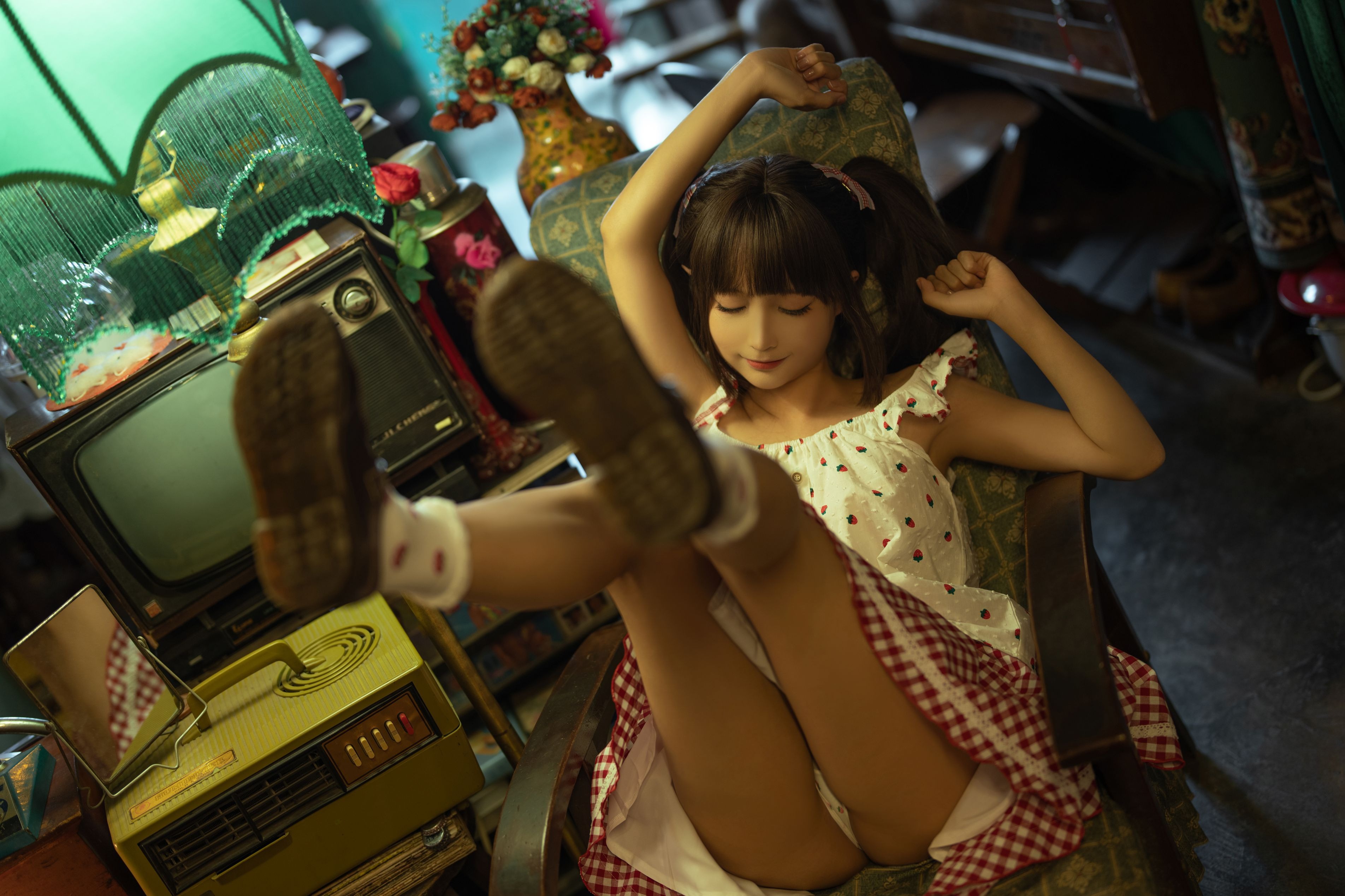 蠢沫沫 - 红格子 绅士版 118P 1.17GB 28
