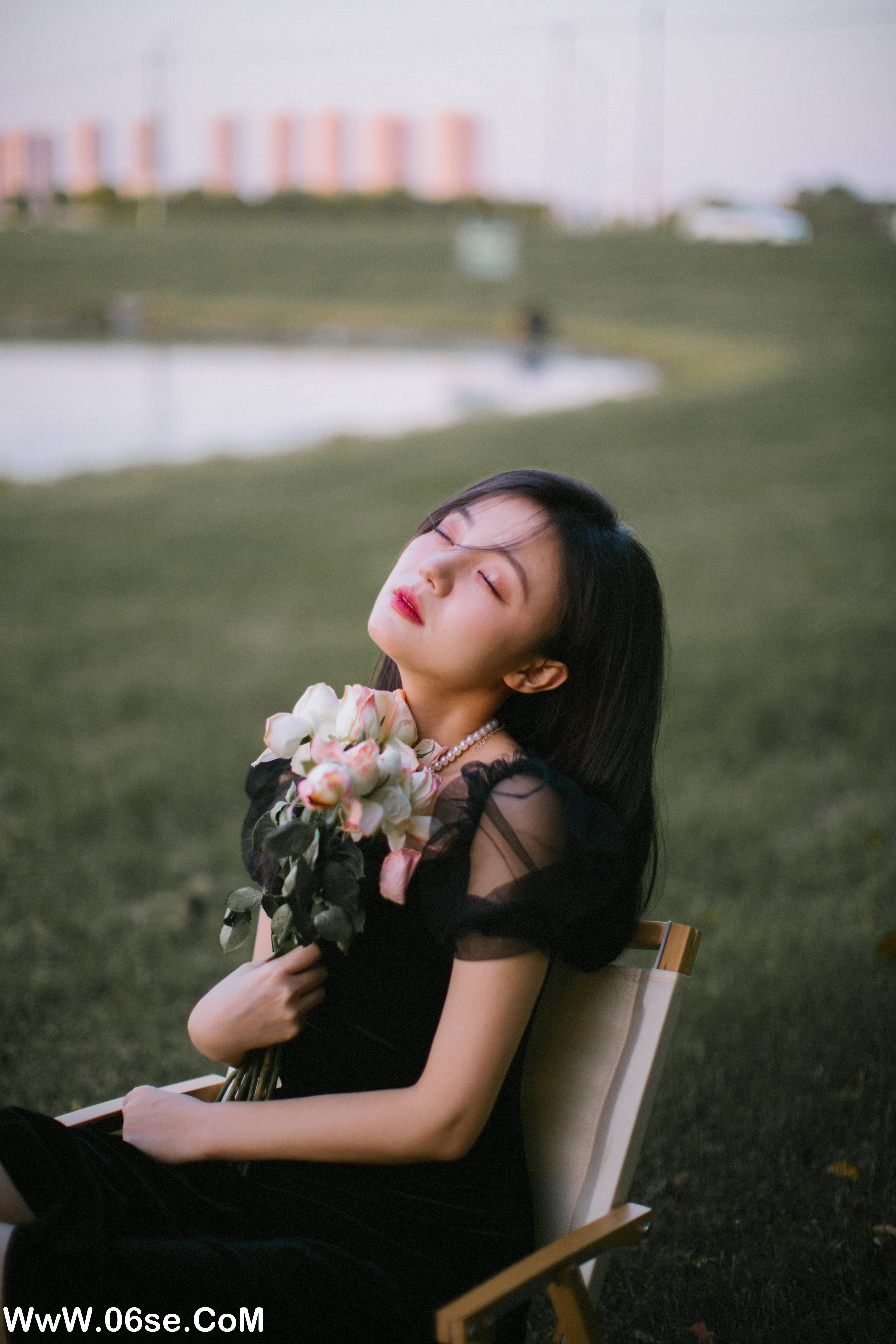 图片[25]-[YITUYU艺图语]2022.07.14 少女与花 夏芸是只小考拉[24+1P／313MB]-六色网
