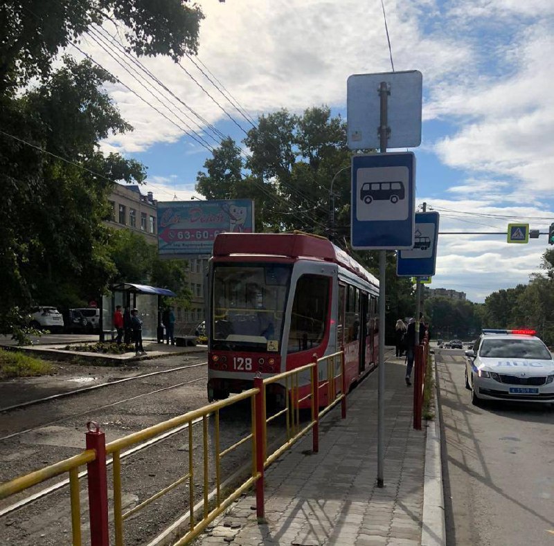 Трамвай сбил 73-летнюю хабаровчанку 