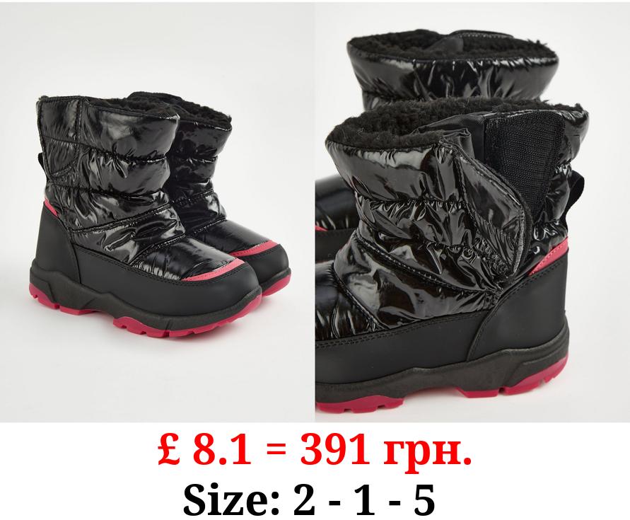 Black Fleece Lined Snow Boots