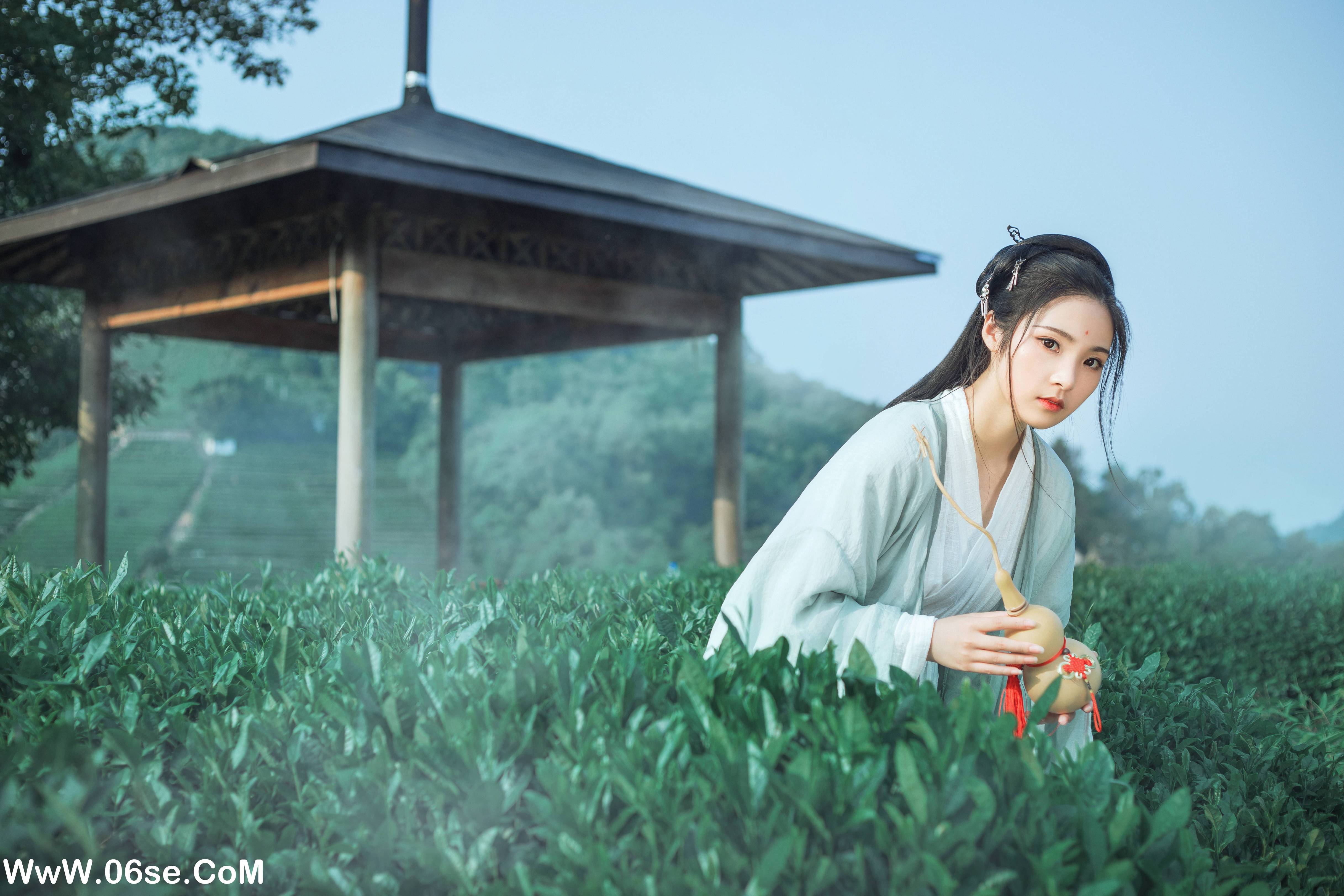 图片[18]-[YITUYU艺图语]2022.05.26 茶山 一个白鹿[32P-824.38MB]-六色网