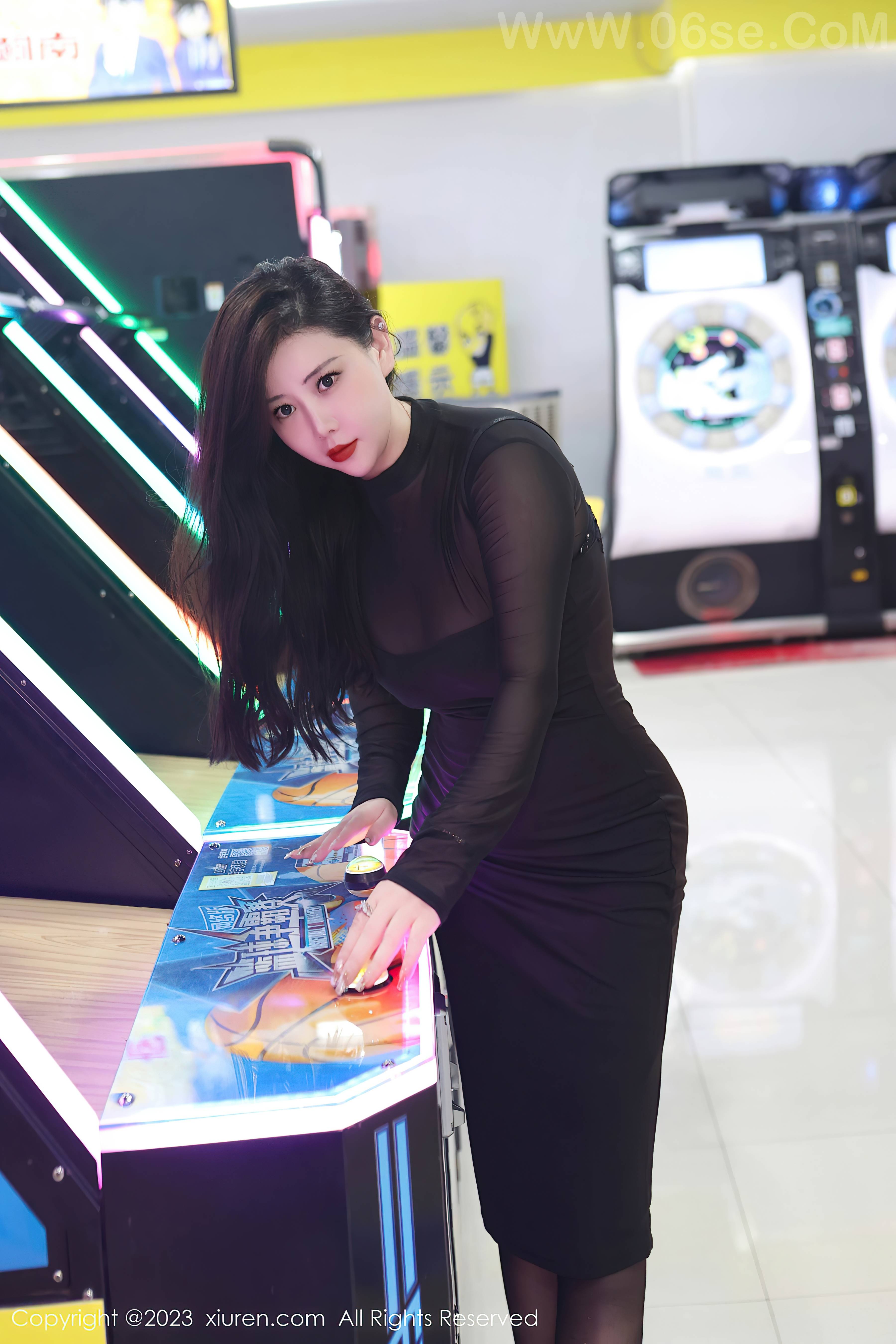 图片[3]-[Xiuren秀人网]2023.08.14 NO.7230 王婉悠Queen[71+1P／594MB]-六色网