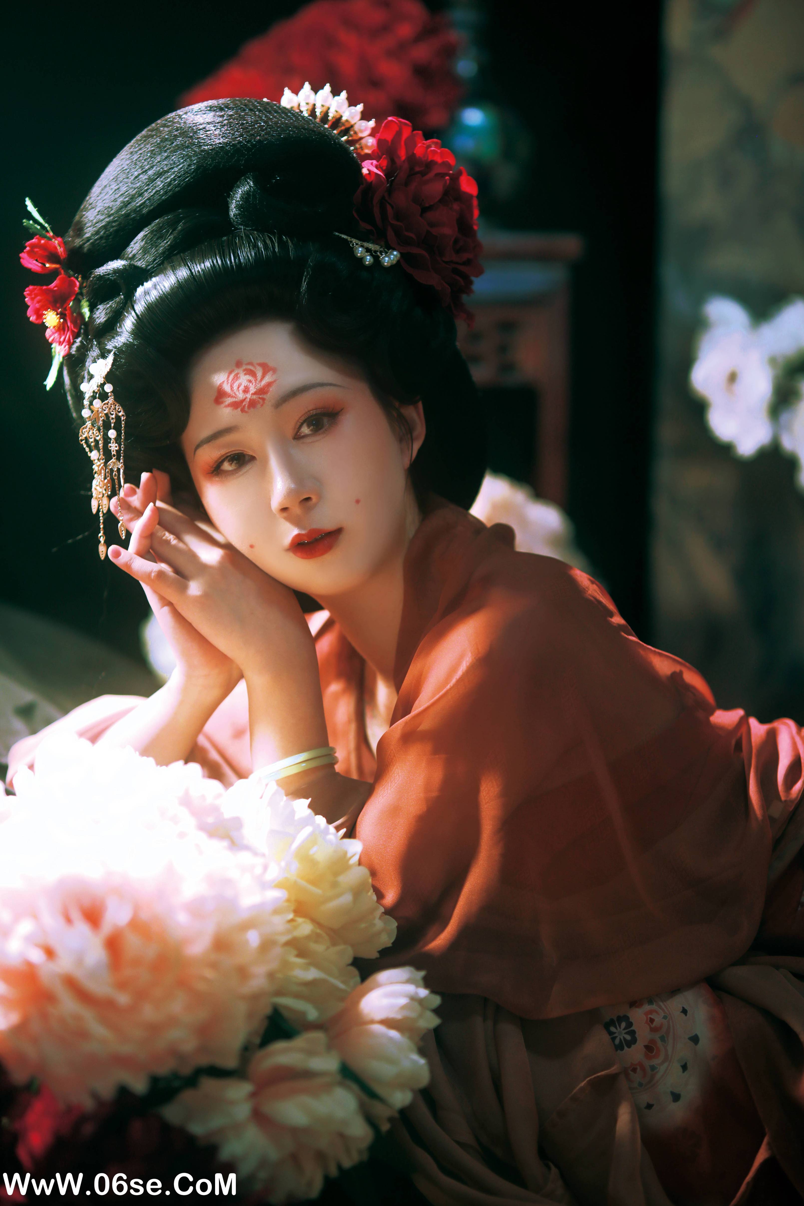 图片[19]-[YITUYU艺图语]2022.08.23 贵妃醉卧牡丹丛 文鱼[20+1P／290MB]-六色网