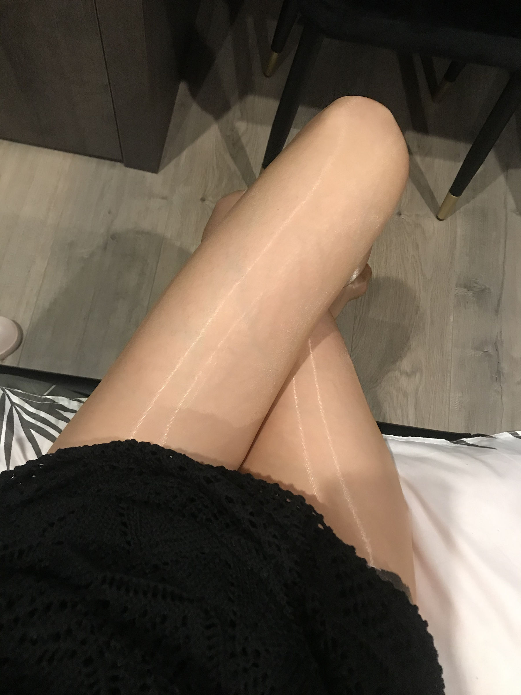 [福利COS]_丝足博主麋鹿_Monroe_2020.05.11_双丝斗艳-写真图集共15P 8