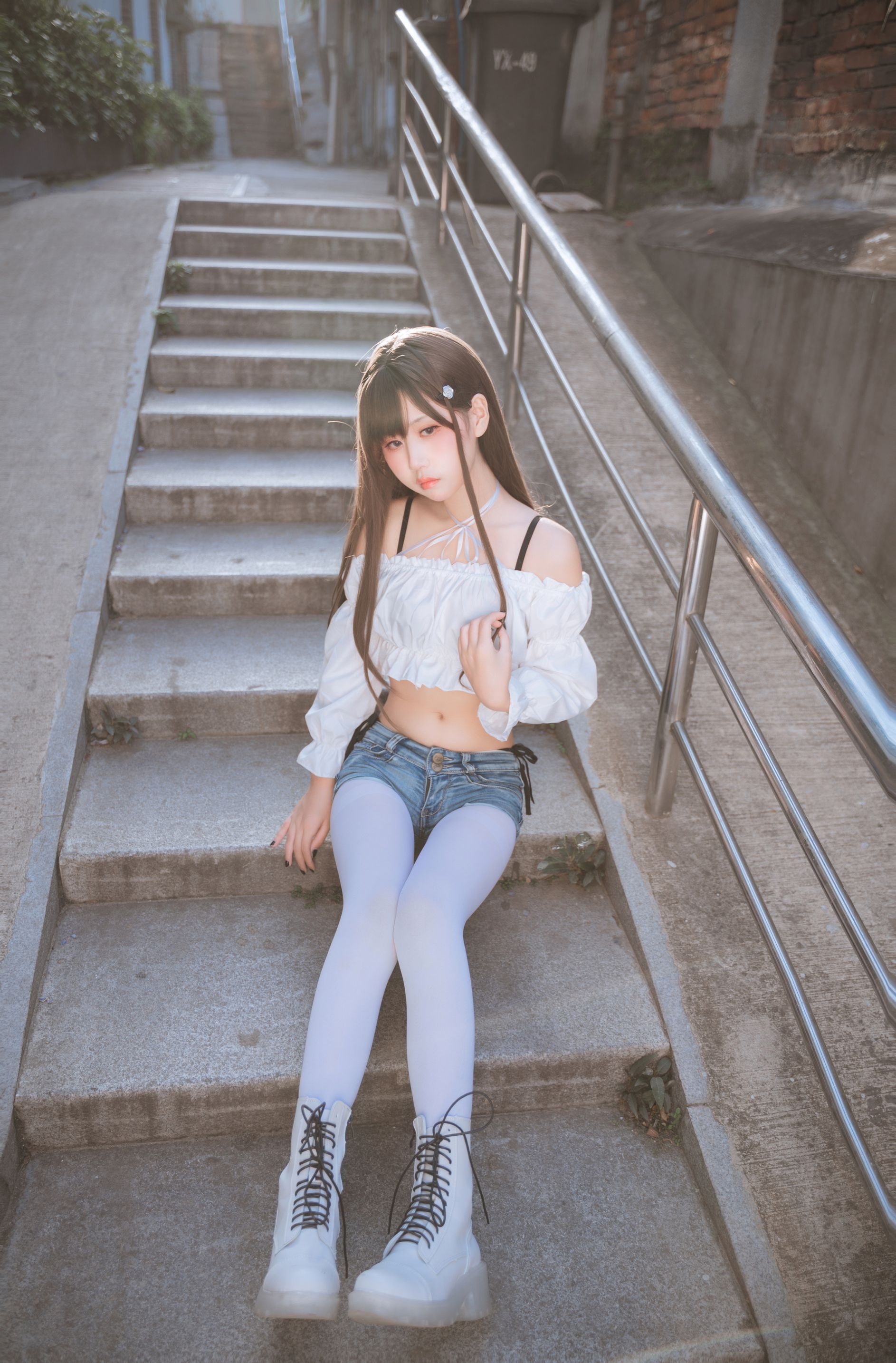 萌芽儿o0 - NO.18 邻家小恶魔 [47P1V-426MB] 32