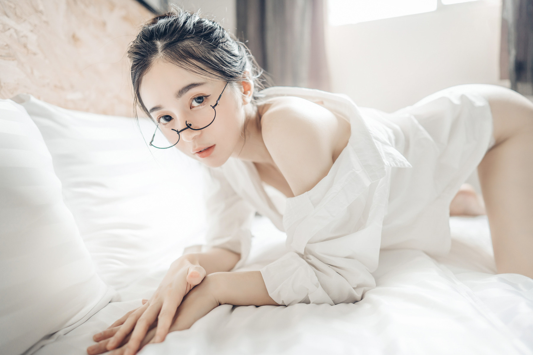 終於約到女神泡湯，浴巾一直掉，最後不穿了直接拍 S級美女-辰辰 Vol.01 27