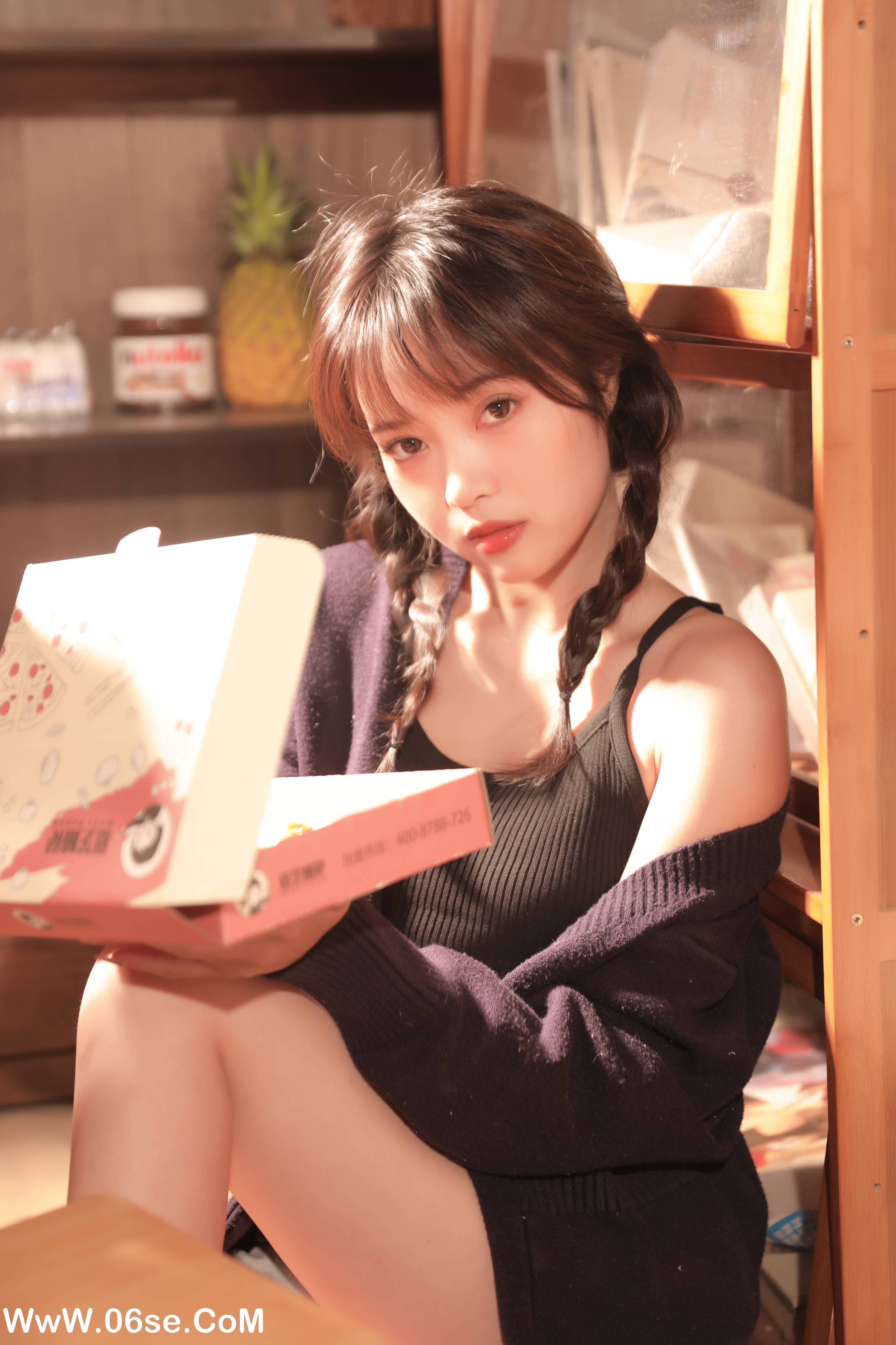 图片[4]-[YITUYU艺图语]2022.11.07 焦糖奶茶 小薇人儿[37+1P／406MB]-六色网