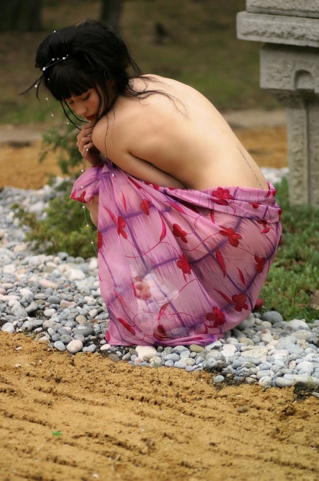 [Image: 177acbfb994a46aa1f574.jpg]