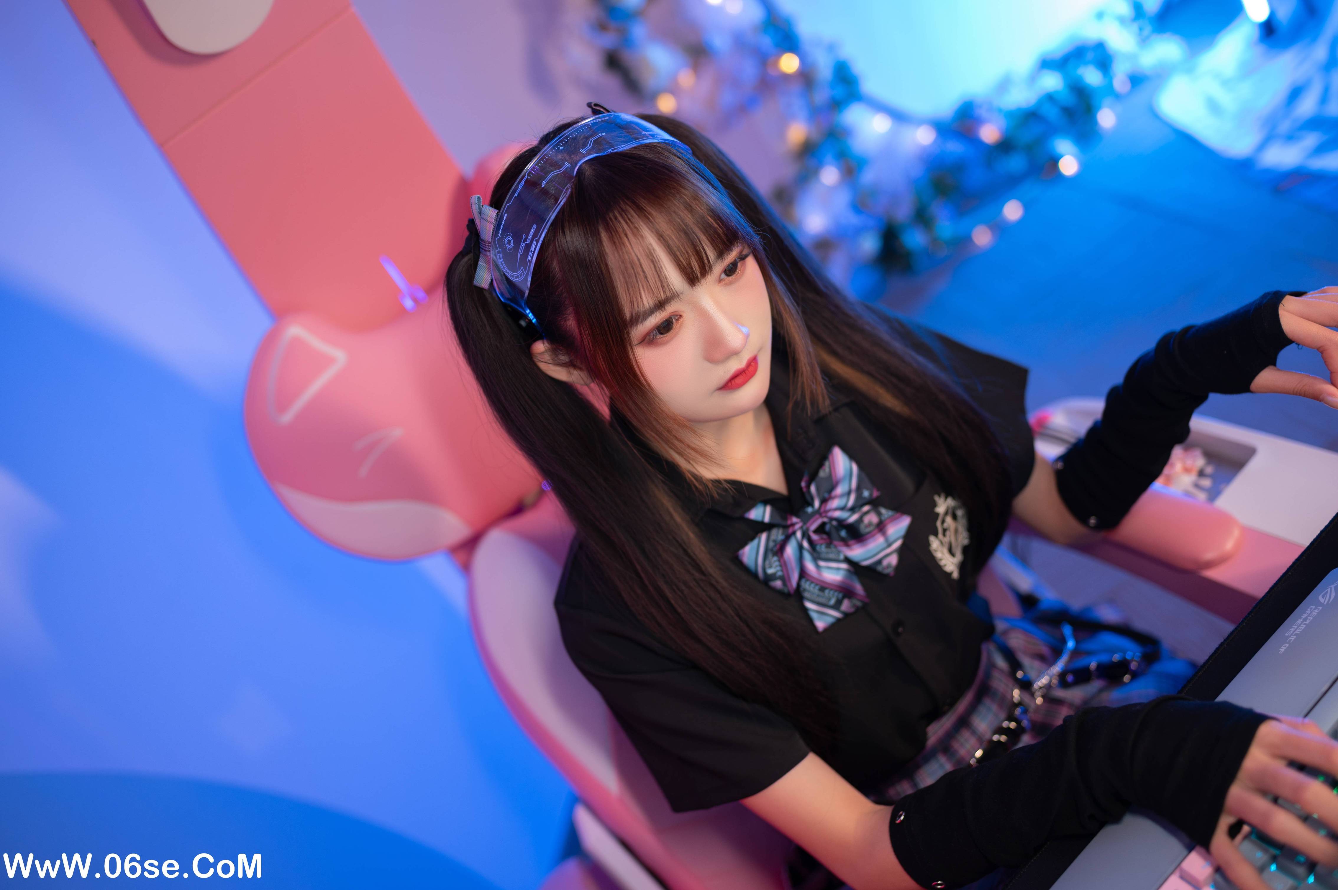 图片[18]-[YITUYU艺图语]2022.06.09 电竞少女 兔子Zzz不吃胡萝卜[22P-224.61MB]-六色网