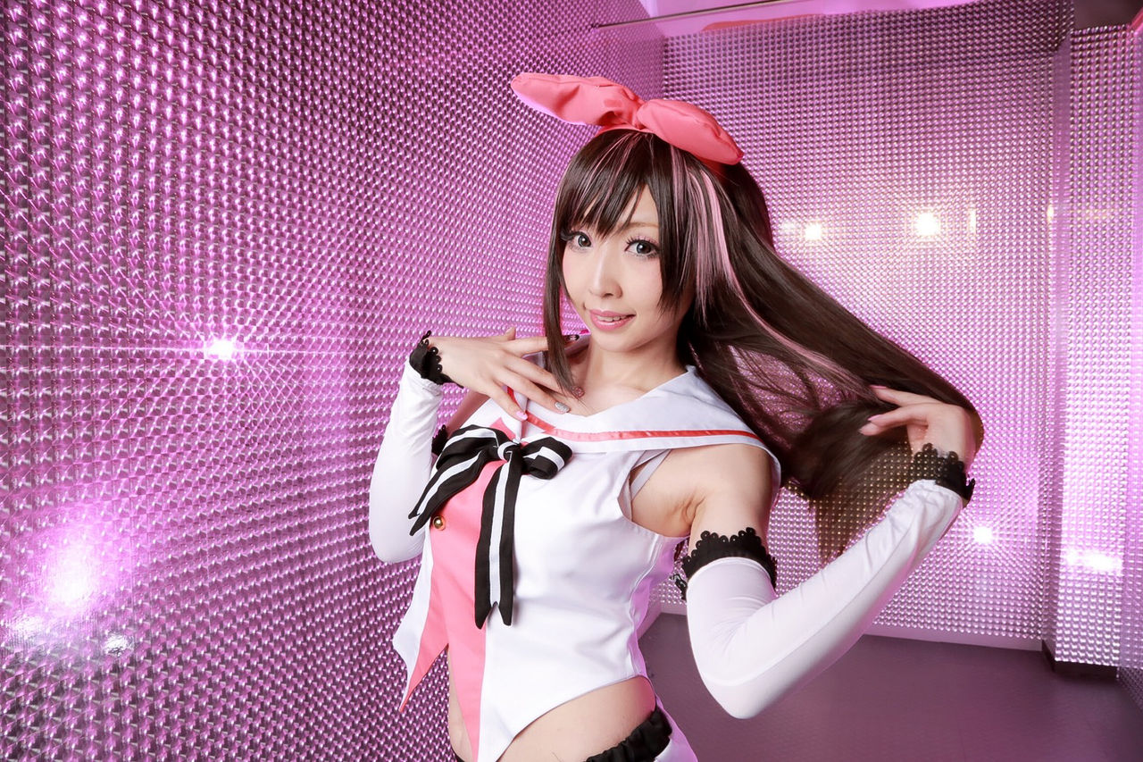 Ai c. Sakura Kizuna.