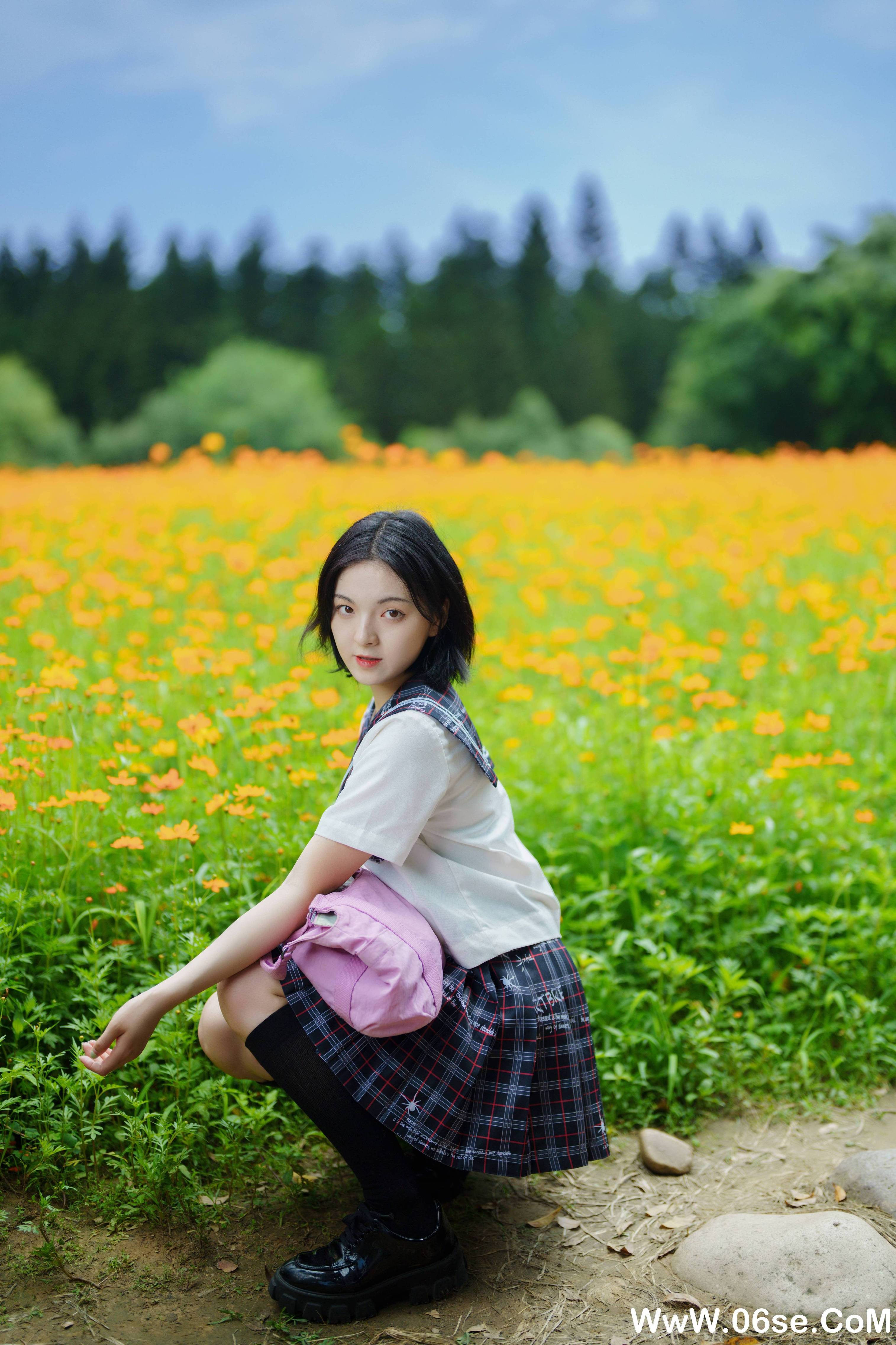 图片[26]-[YITUYU艺图语]2021.11.12 花田里的JK少女 dudu[50+1P／0.98GB]-六色网