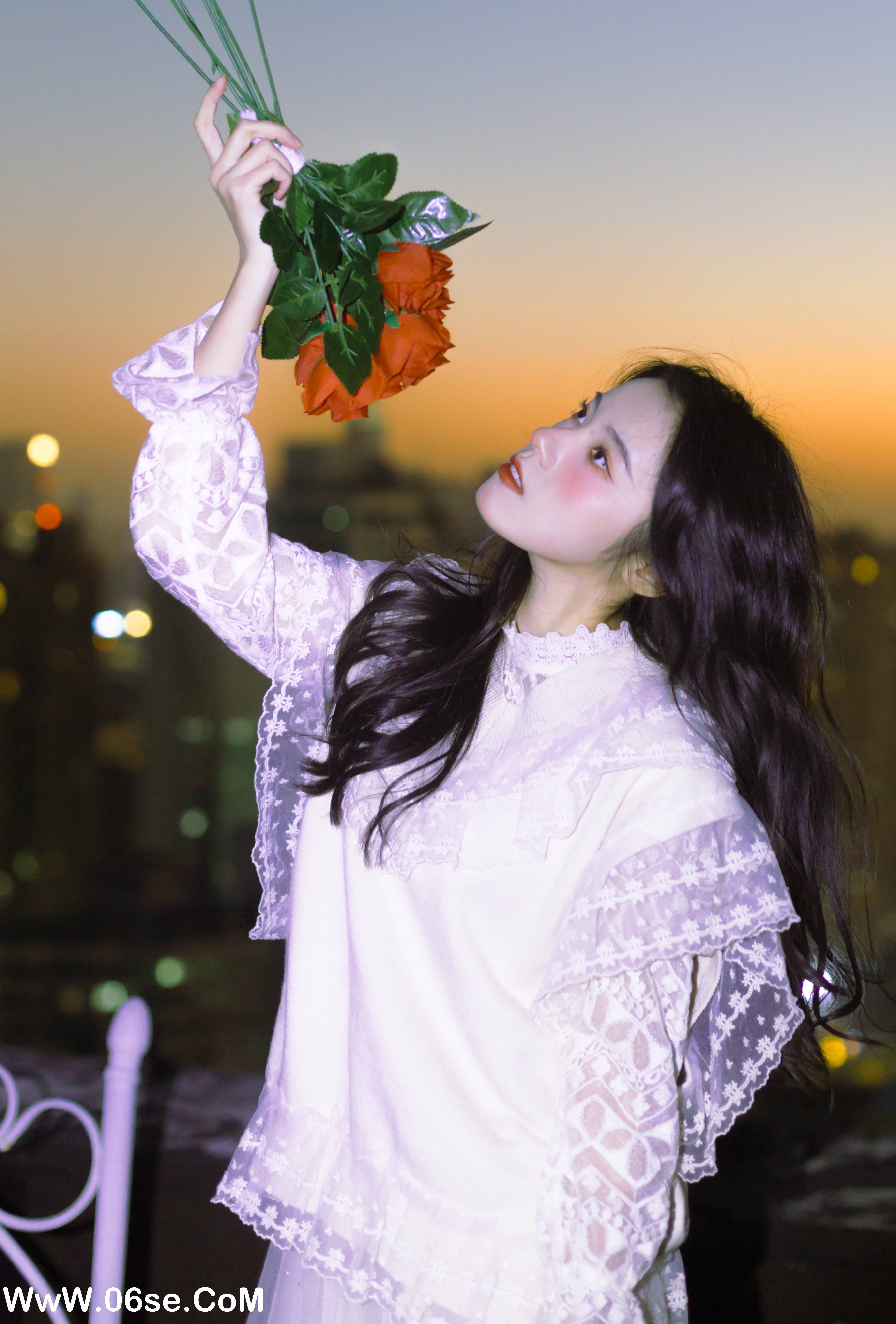图片[18]-[YITUYU艺图语]2022.08.20 浪漫出逃 静鏡婧[26+1P／233MB]-六色网