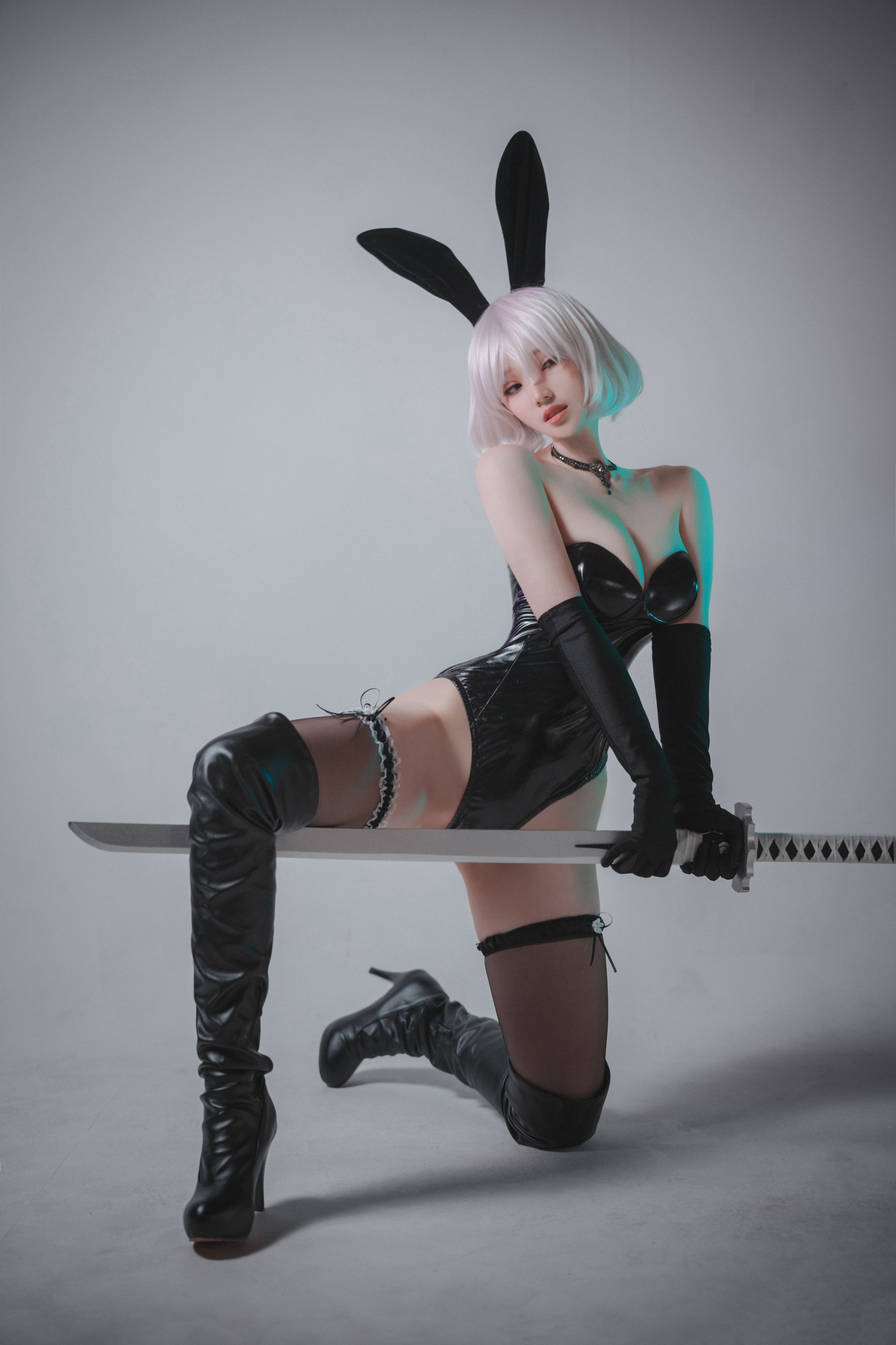 DJAWA Photo - Bambi (밤비) - La Rose NoirE 2B 74