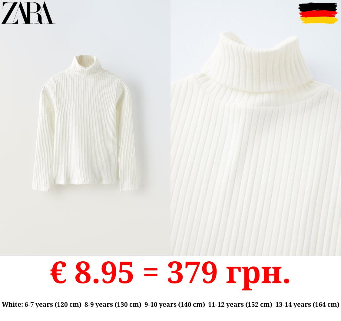RIBBED TURTLENECK T-SHIRT