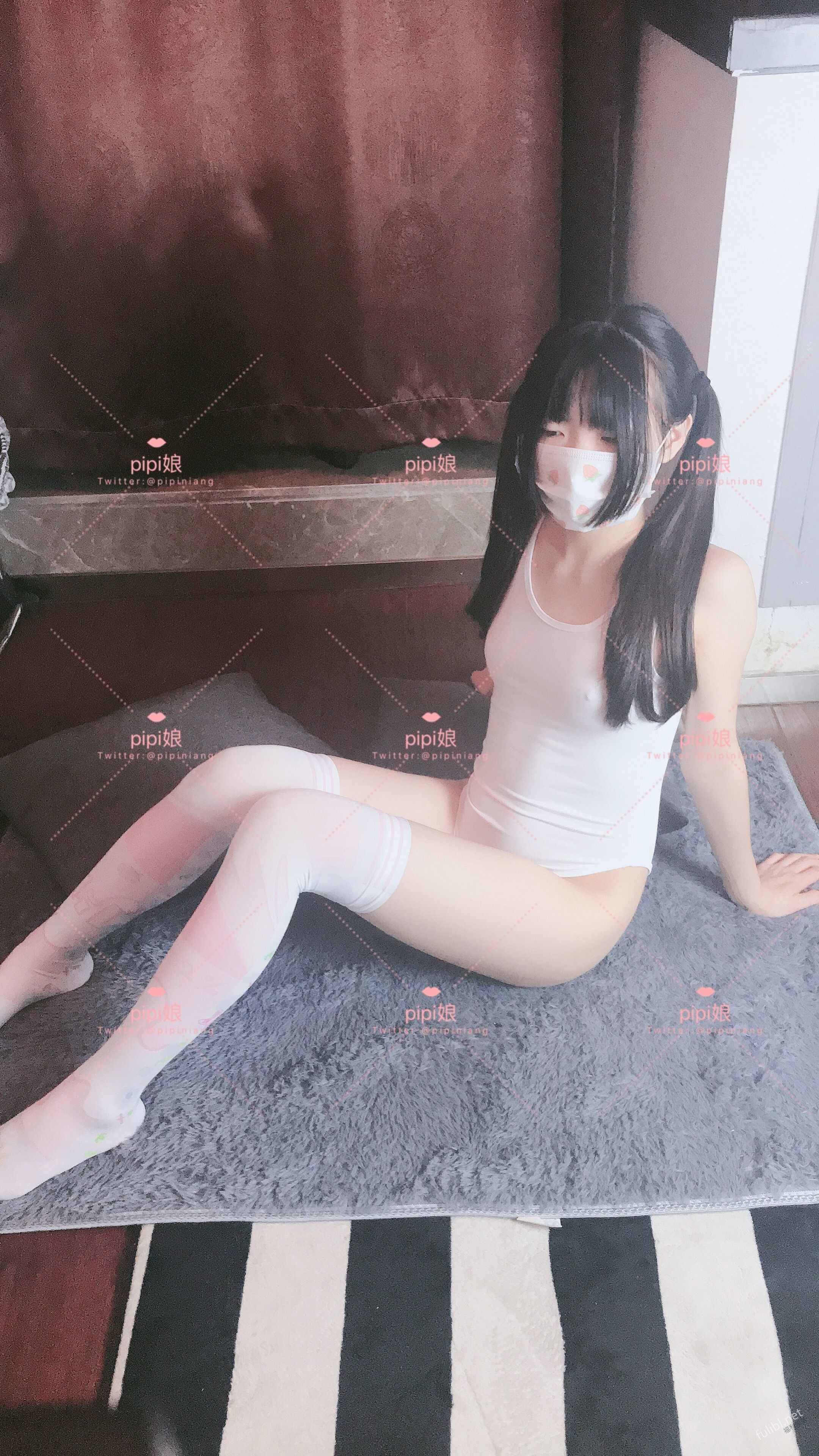 又又酱-死库水 [64P] 32