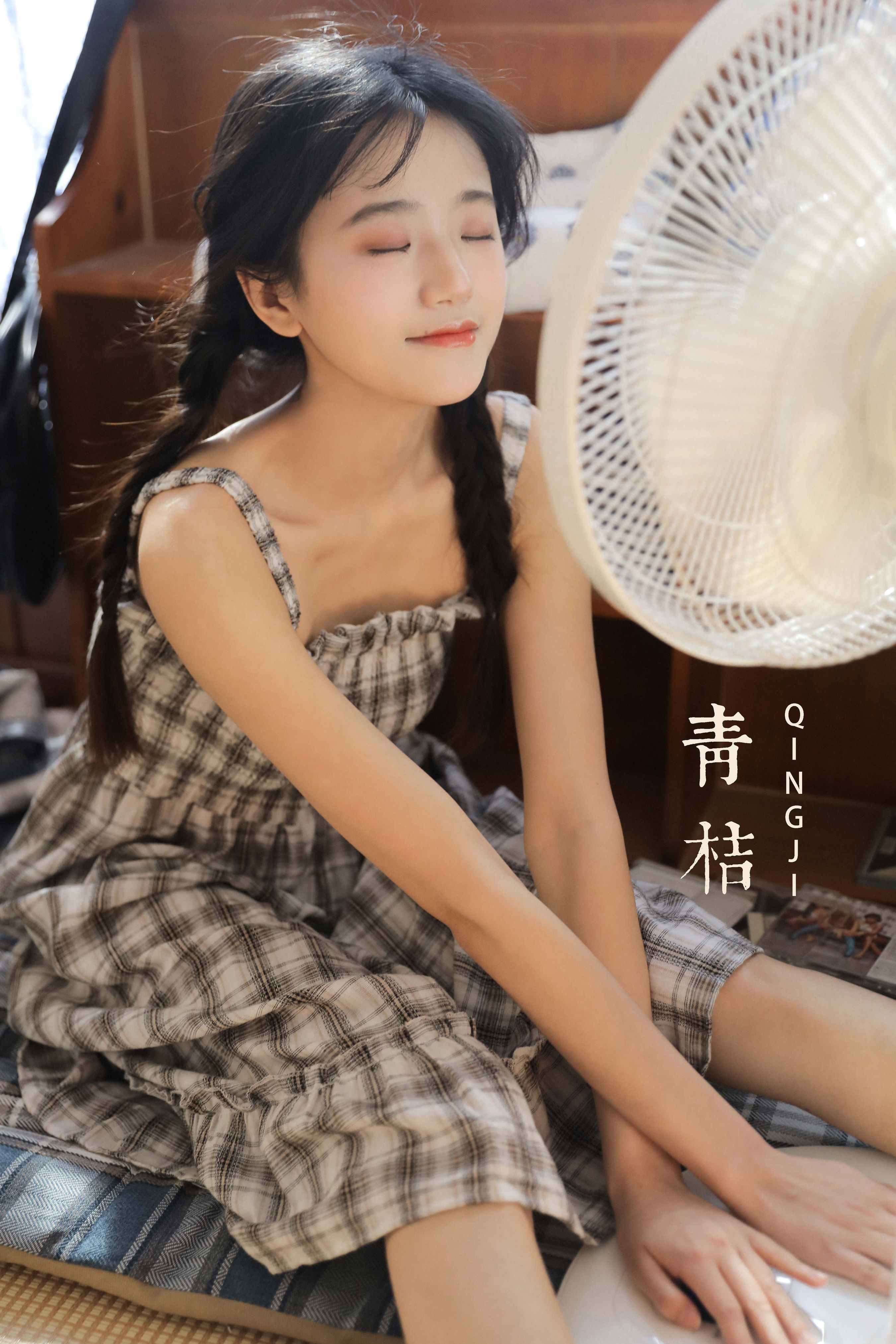 [YITUYU艺图语]2022.07.27 青桔 nanakor_[23+1P／45.1MB]-六色网