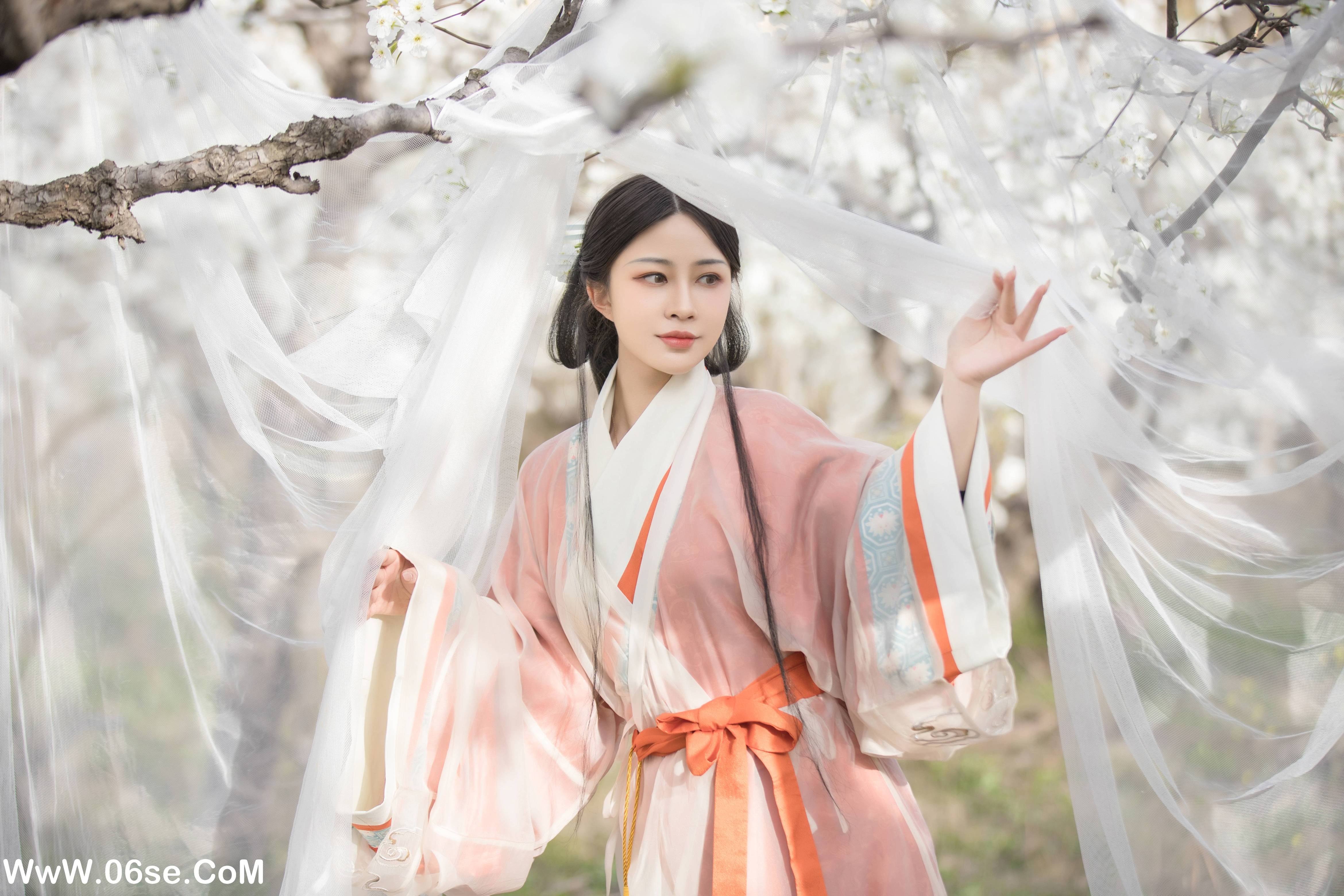 图片[5]-[YITUYU艺图语]2022.06.01 香寒未逐风 鹿哥[24P-158.65MB]-六色网