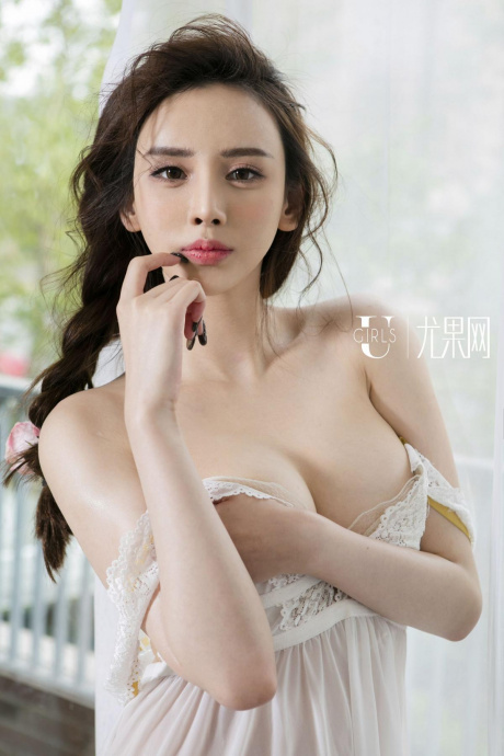 [Image: 1920ceeb774186b5215a8.jpg]