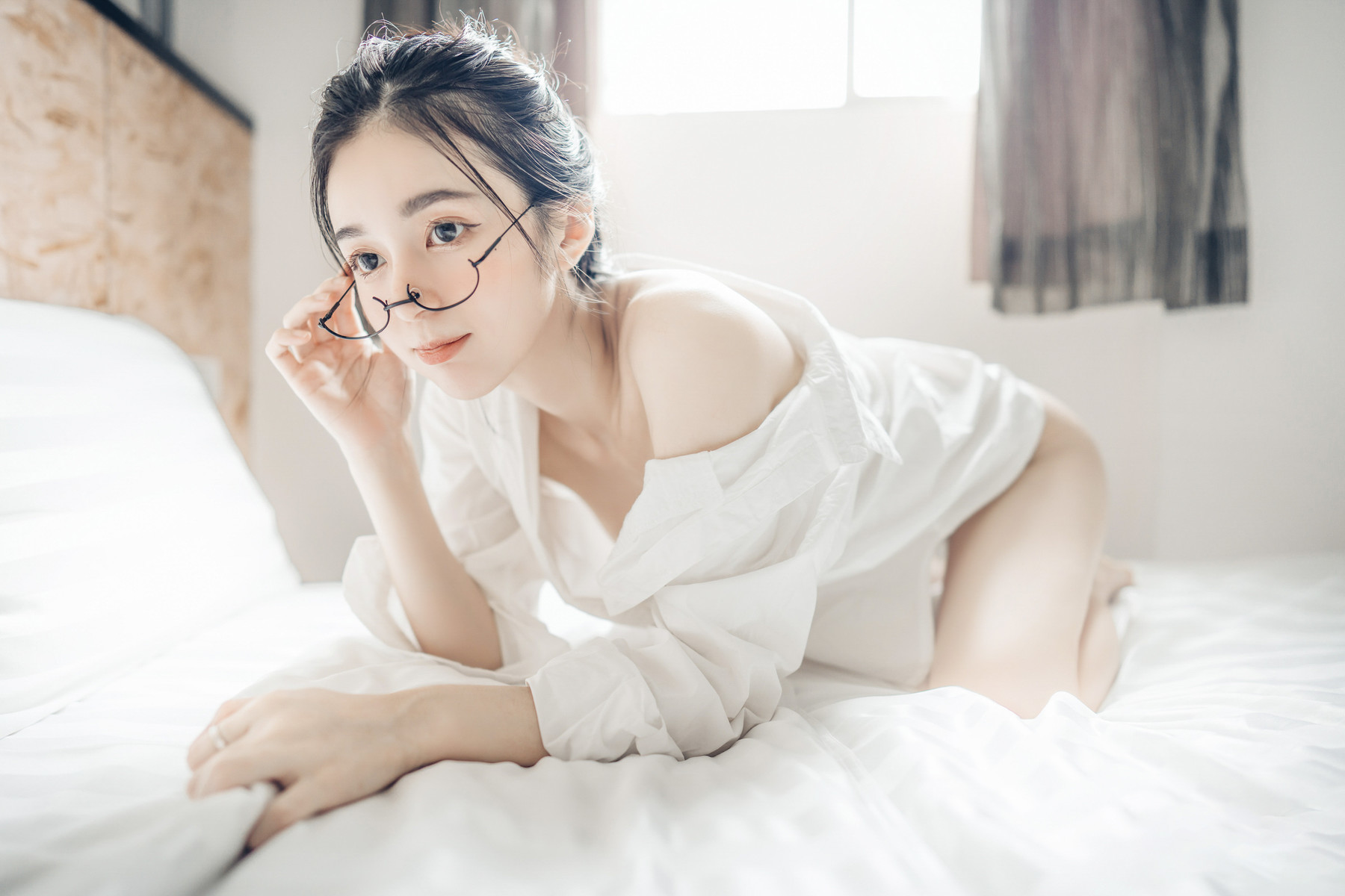 終於約到女神泡湯，浴巾一直掉，最後不穿了直接拍 S級美女-辰辰 Vol.01 25