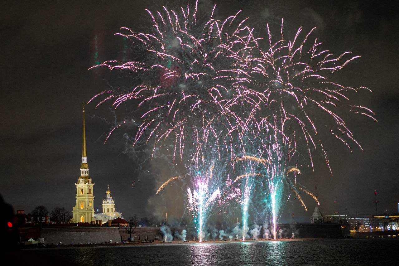 Огни москвы огни петербурга