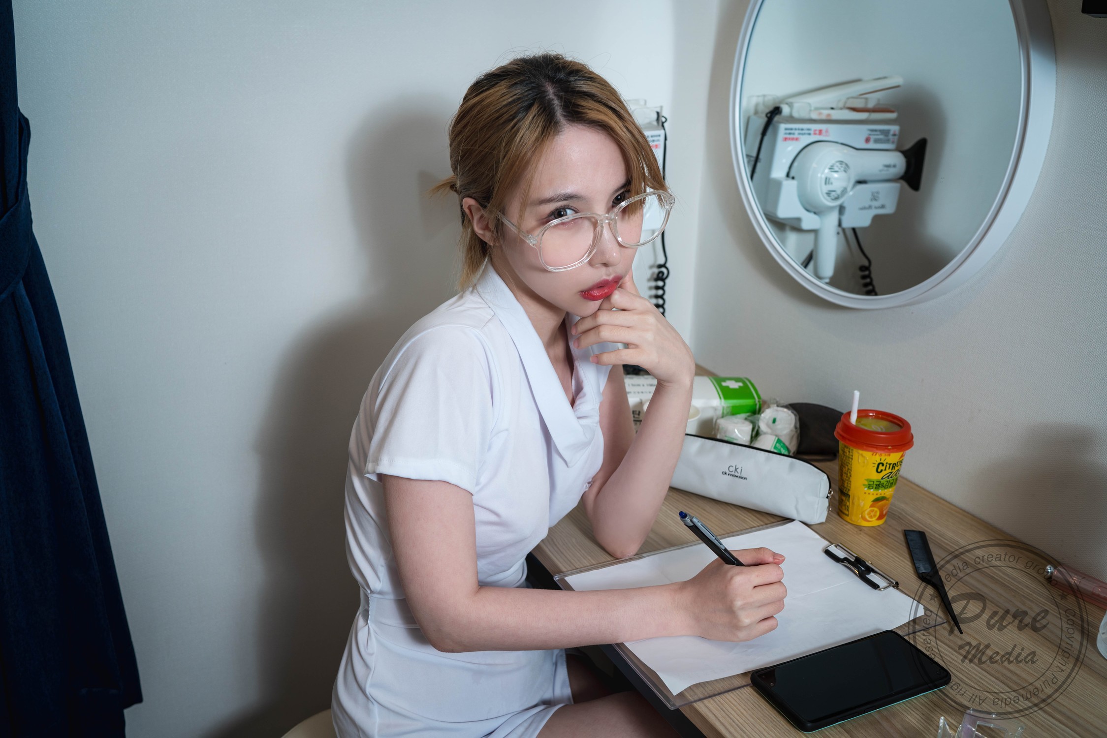 Uhye 이유혜, [PURE MEDIA] Vol.206 누드 디지털화보 Set.01 42