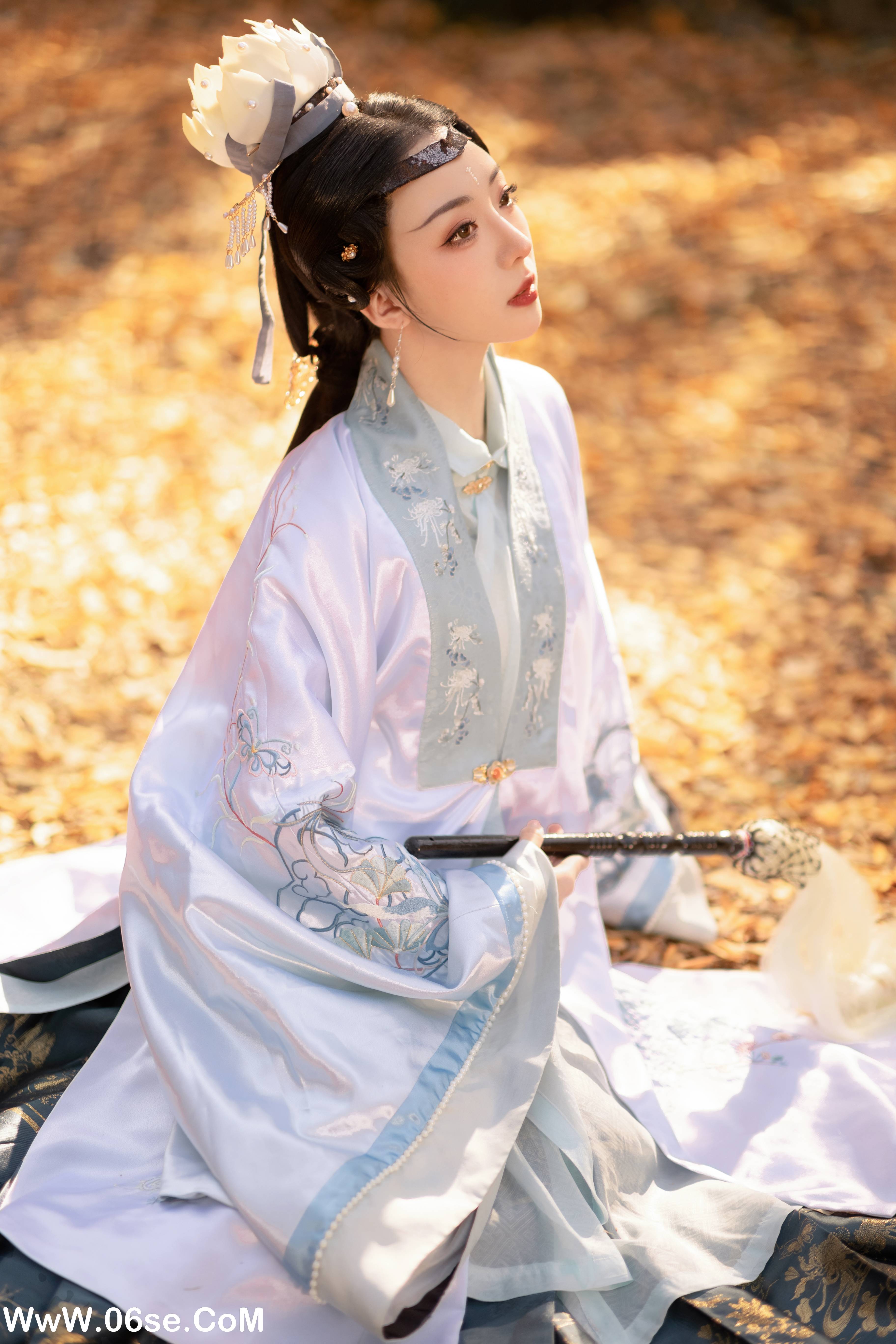 图片[9]-[YITUYU艺图语]2022.02.14 秋意 是真的南渊[24+1P／214MB]-六色网