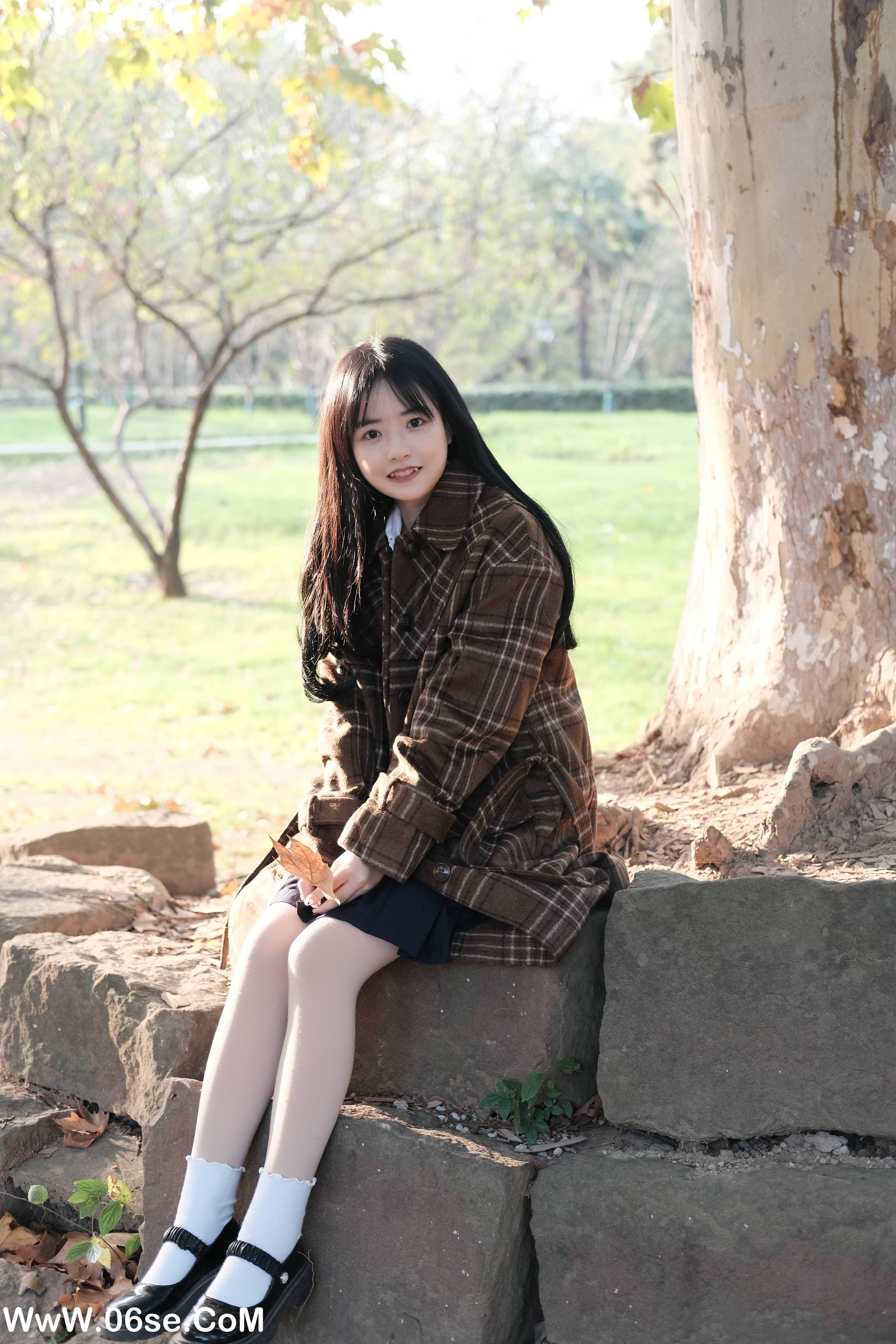图片[4]-[YITUYU艺图语]2022.12.25 栗子深秋 小怡妹妹cute[28+1P／413MB]-六色网