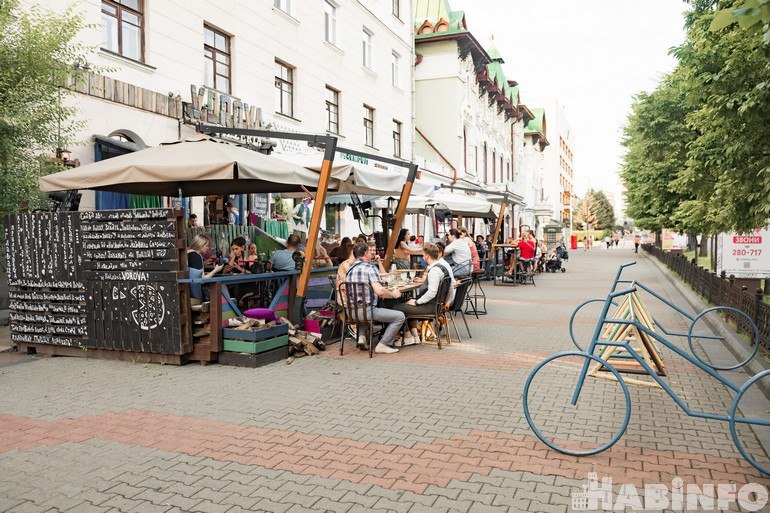 В Хабаровске открылось большинство кафе, аттракционы - на очереди