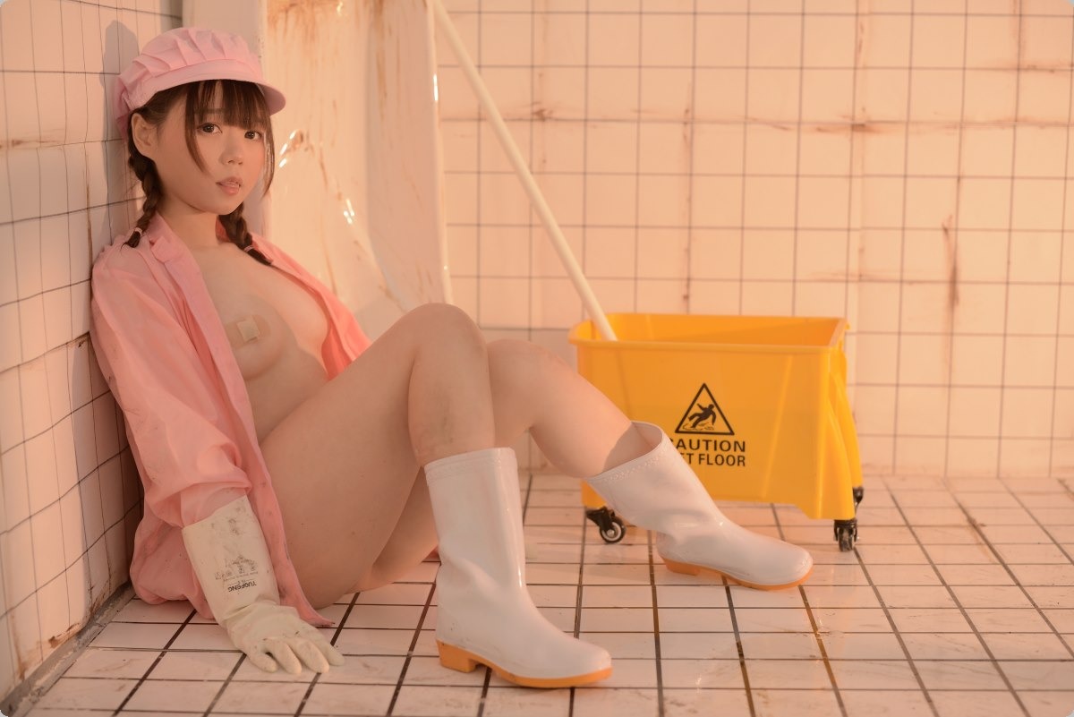 [Cos]きょう肉肉 - 男厕清扫员[71P] 59