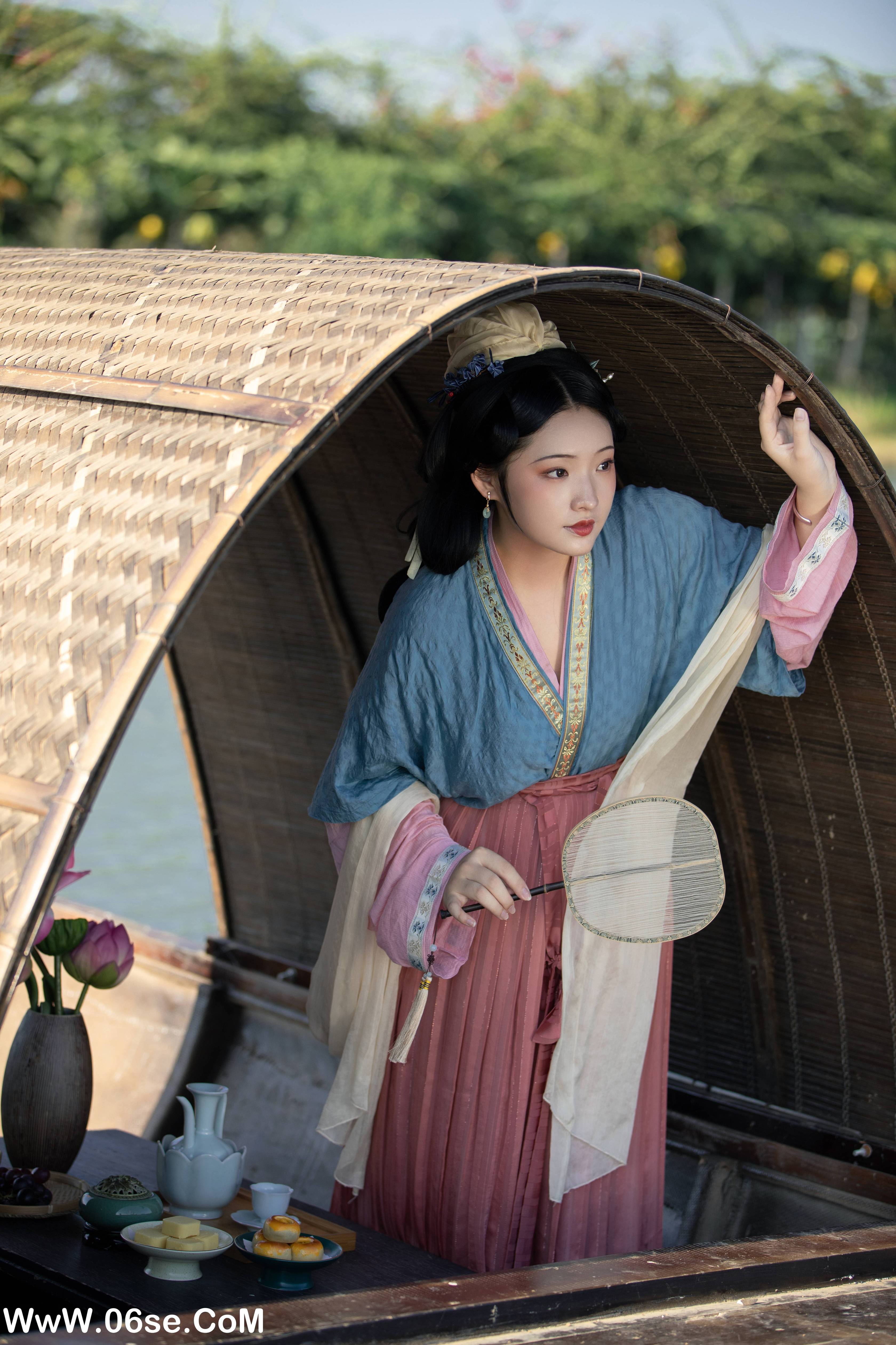 图片[9]-[YITUYU艺图语]2022.11.09 游湖 保卫萝卜的阿叽[35+1P／520MB]-六色网