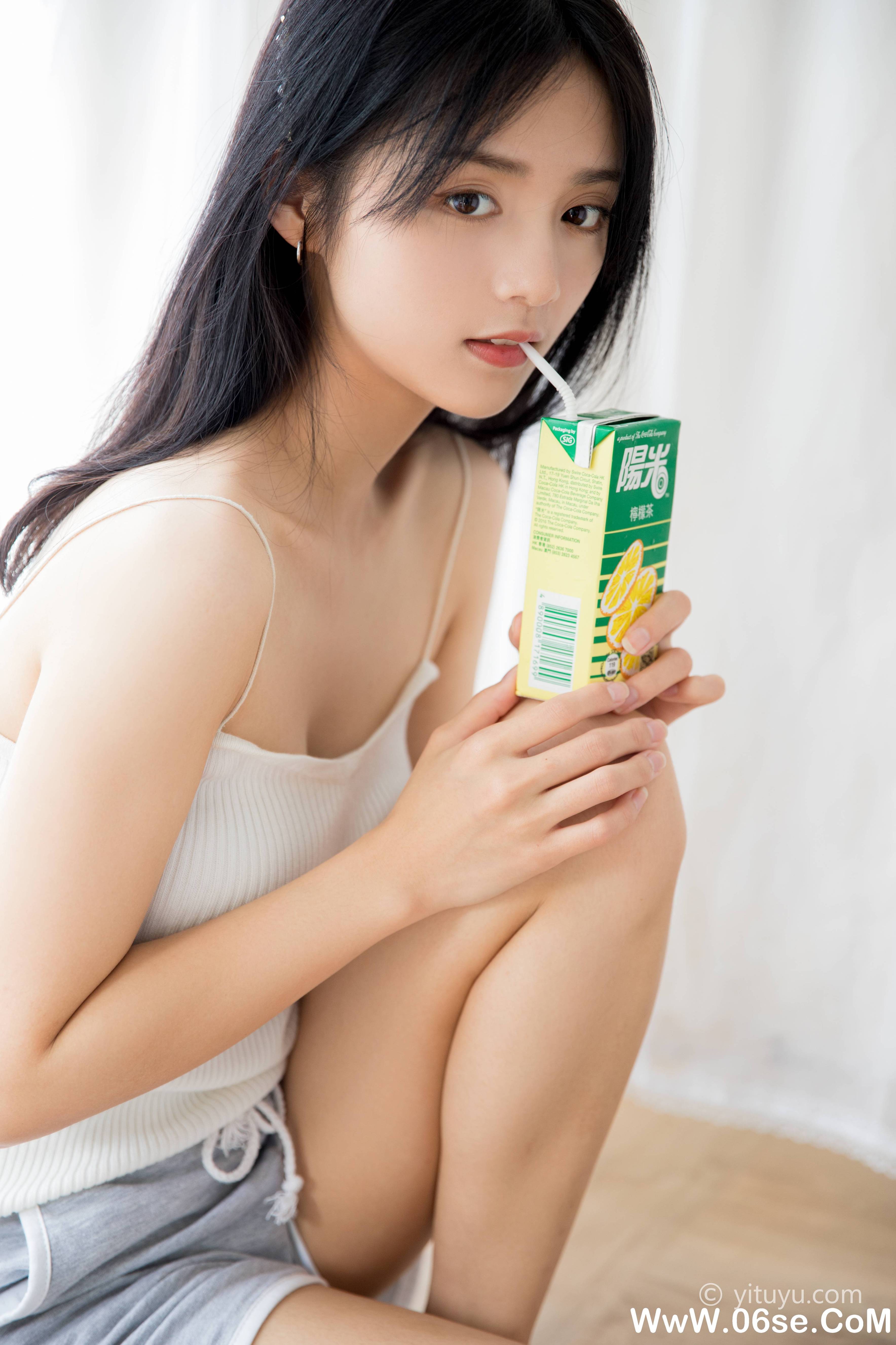 图片[5]-[YITUYU艺图语]2021.05.31 爱与光 雨文[25P／315MB]-六色网