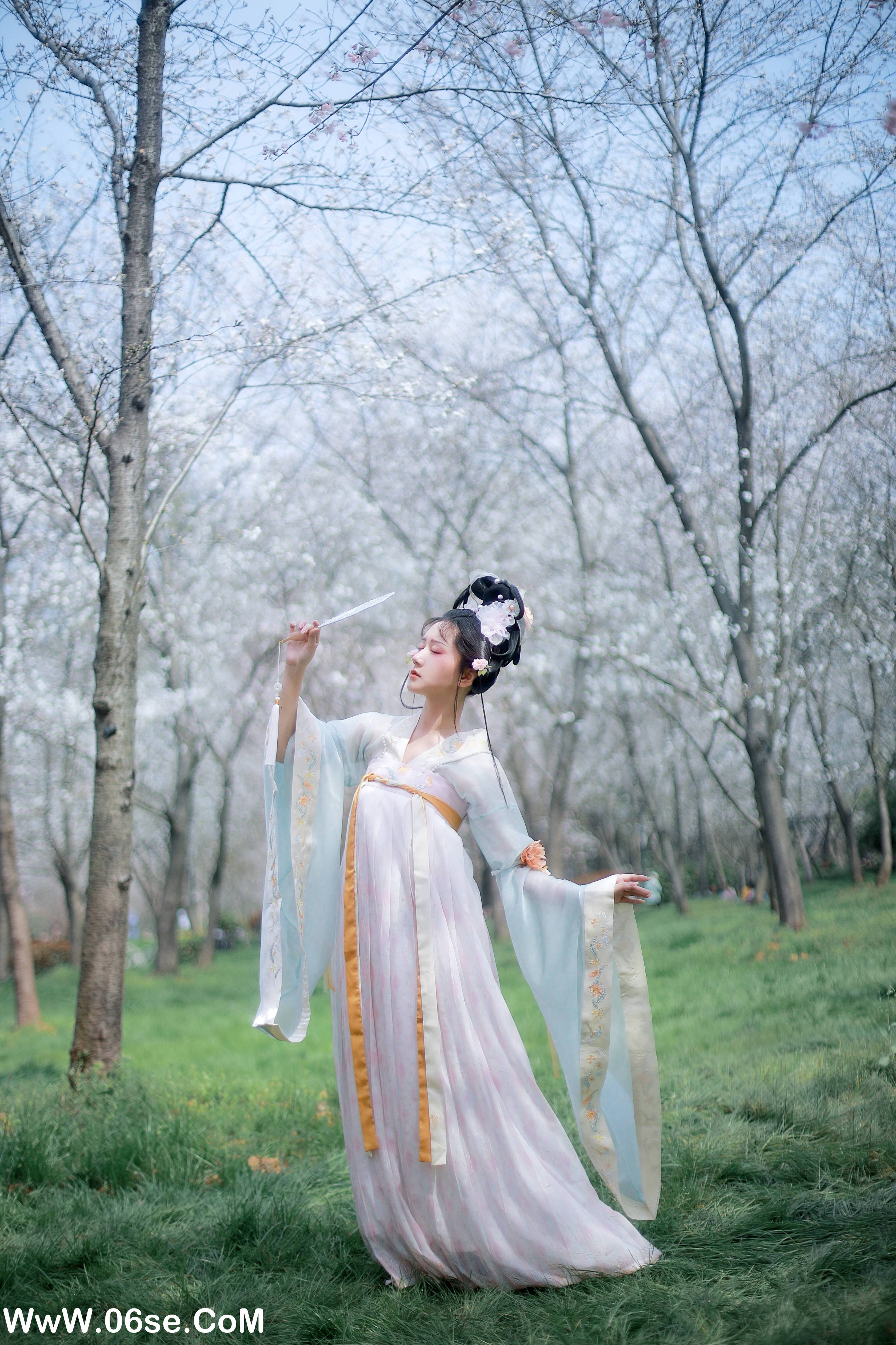 图片[3]-[YITUYU艺图语]2022.12.22 樱花仙子 _三余_[20+1P／130MB]-六色网