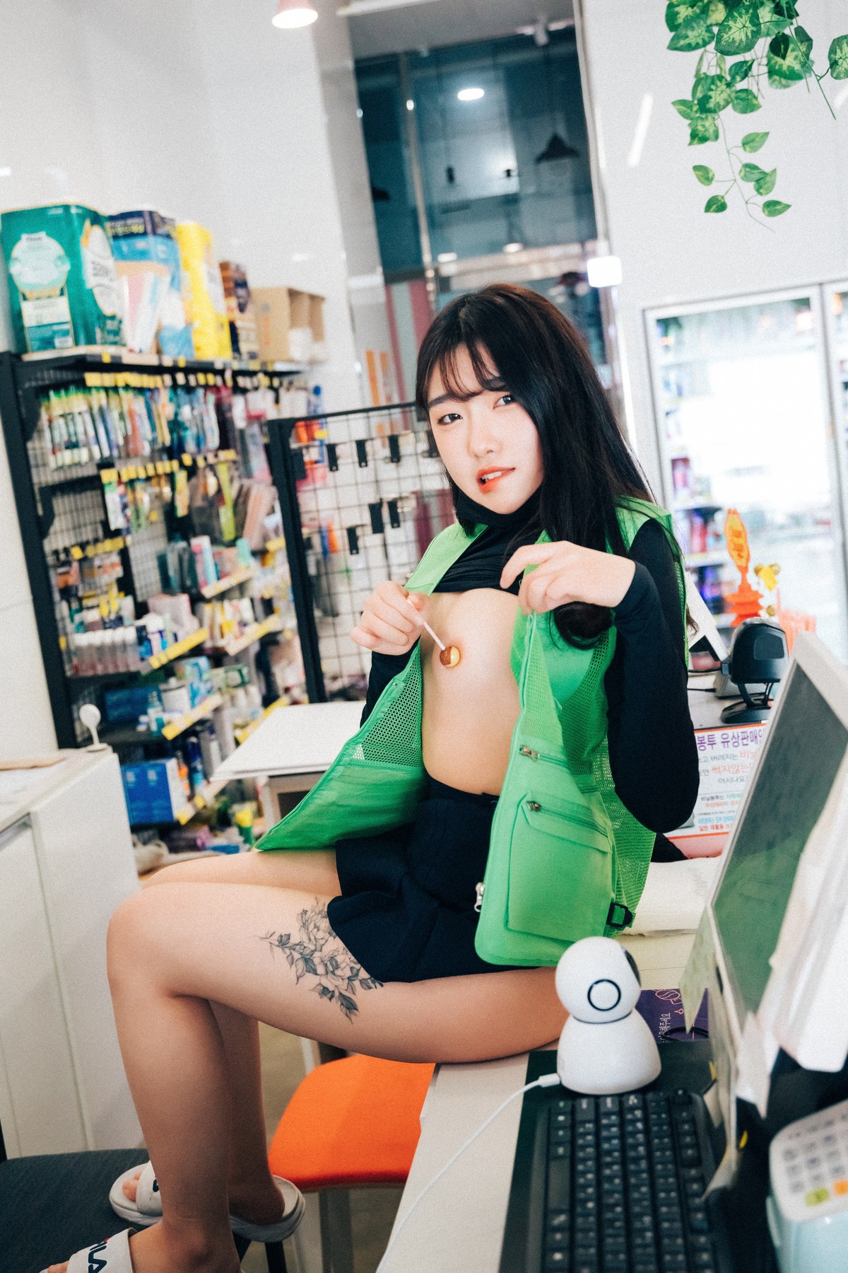 Sonson 손손, [Loozy] First Nipple Alba (S.Ver) Set.01 59