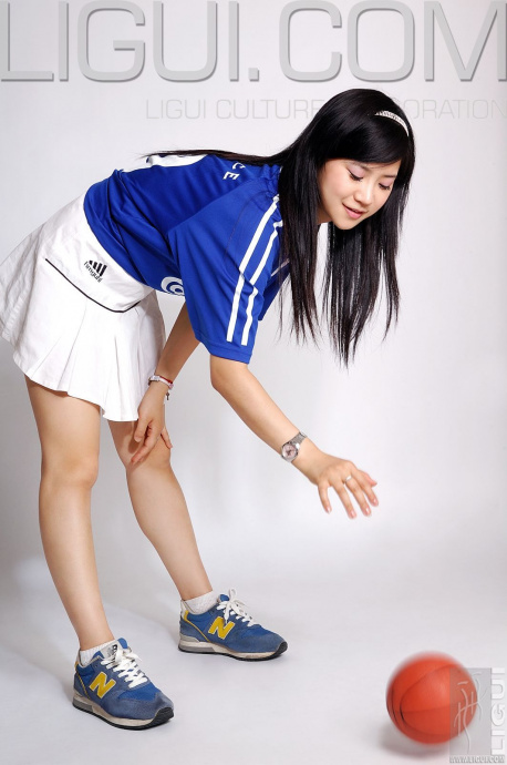 [Image: 1c2823788f349bf920ef6.jpg]