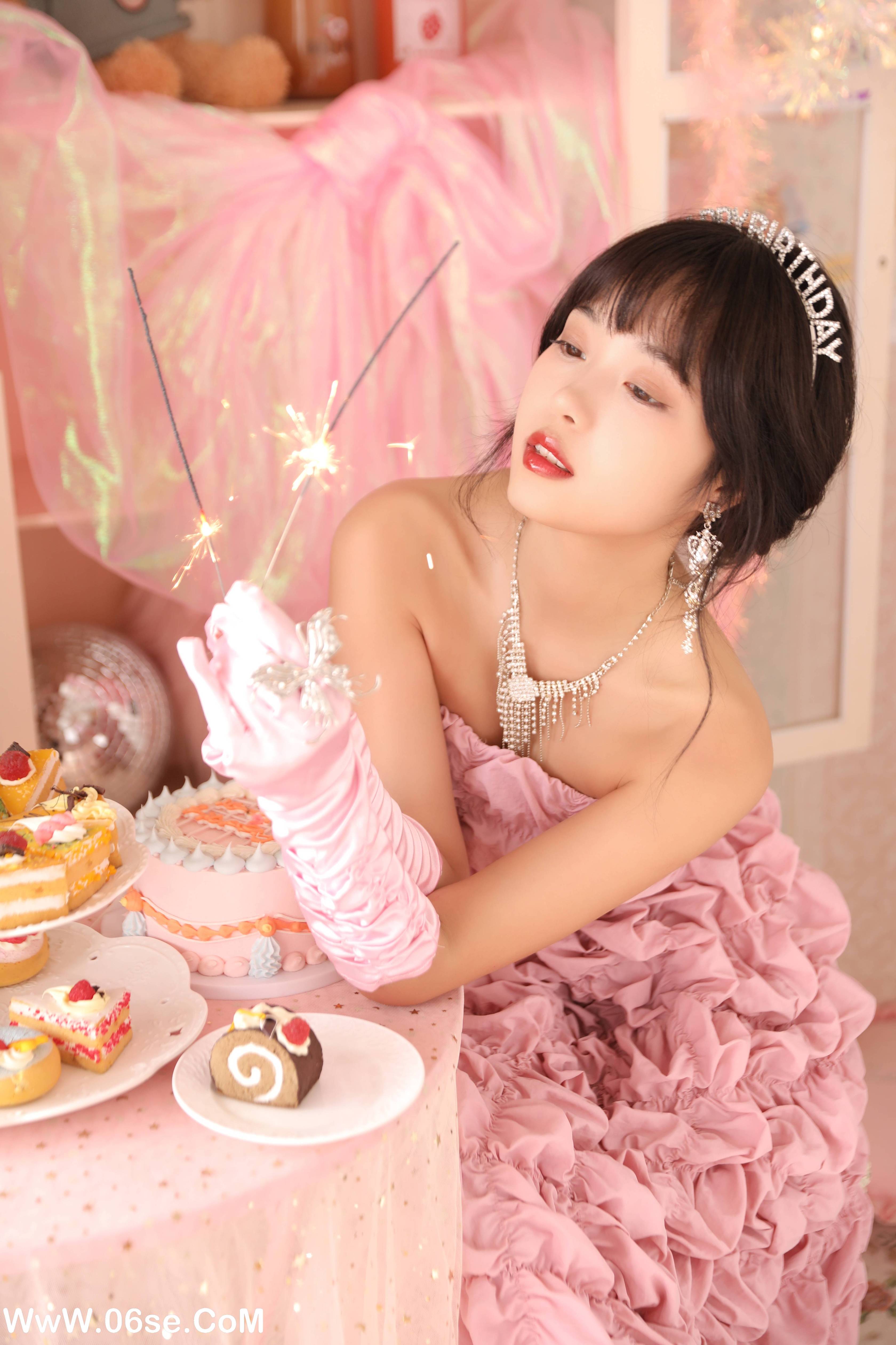 图片[21]-[YITUYU艺图语]2022.10.10 快乐万岁 小薇人儿[26+1P／266MB]-六色网