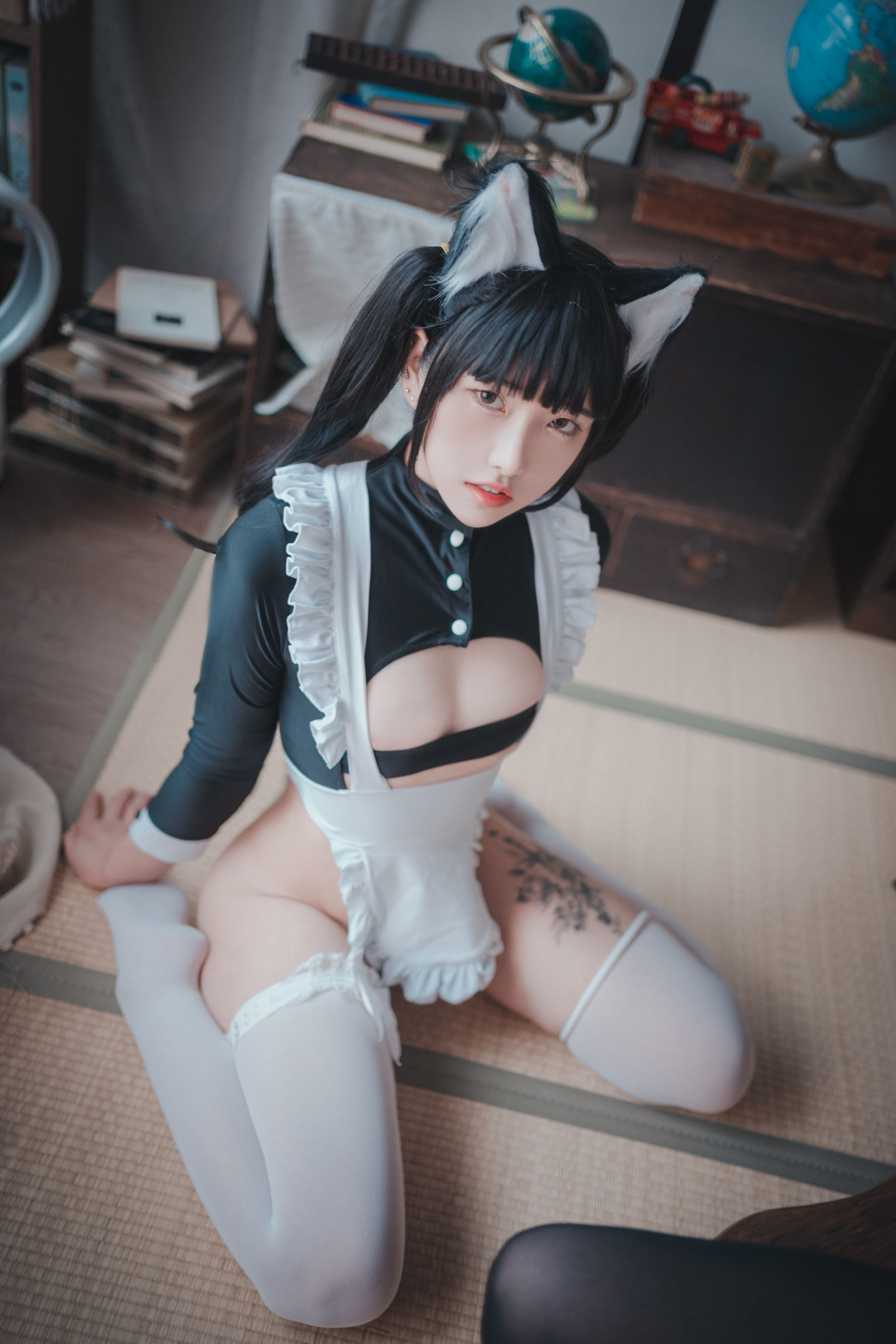 Sonson &BamBi밤비 Maid Mansion W [153P1.13G] 71