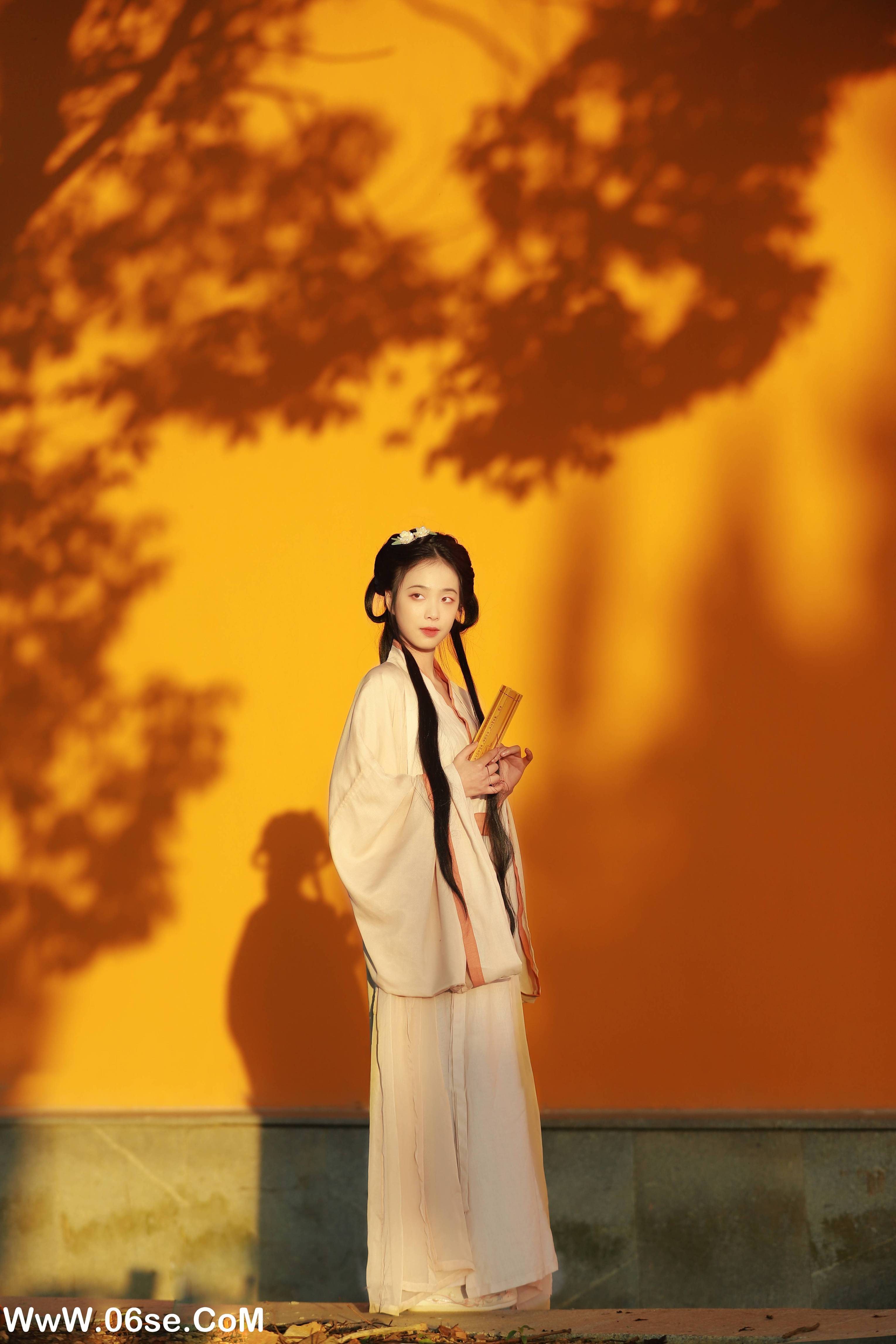 图片[4]-[YITUYU艺图语]2022.09.28 愿得一人心 汪国真潘潘[20+1P／164MB]-六色网