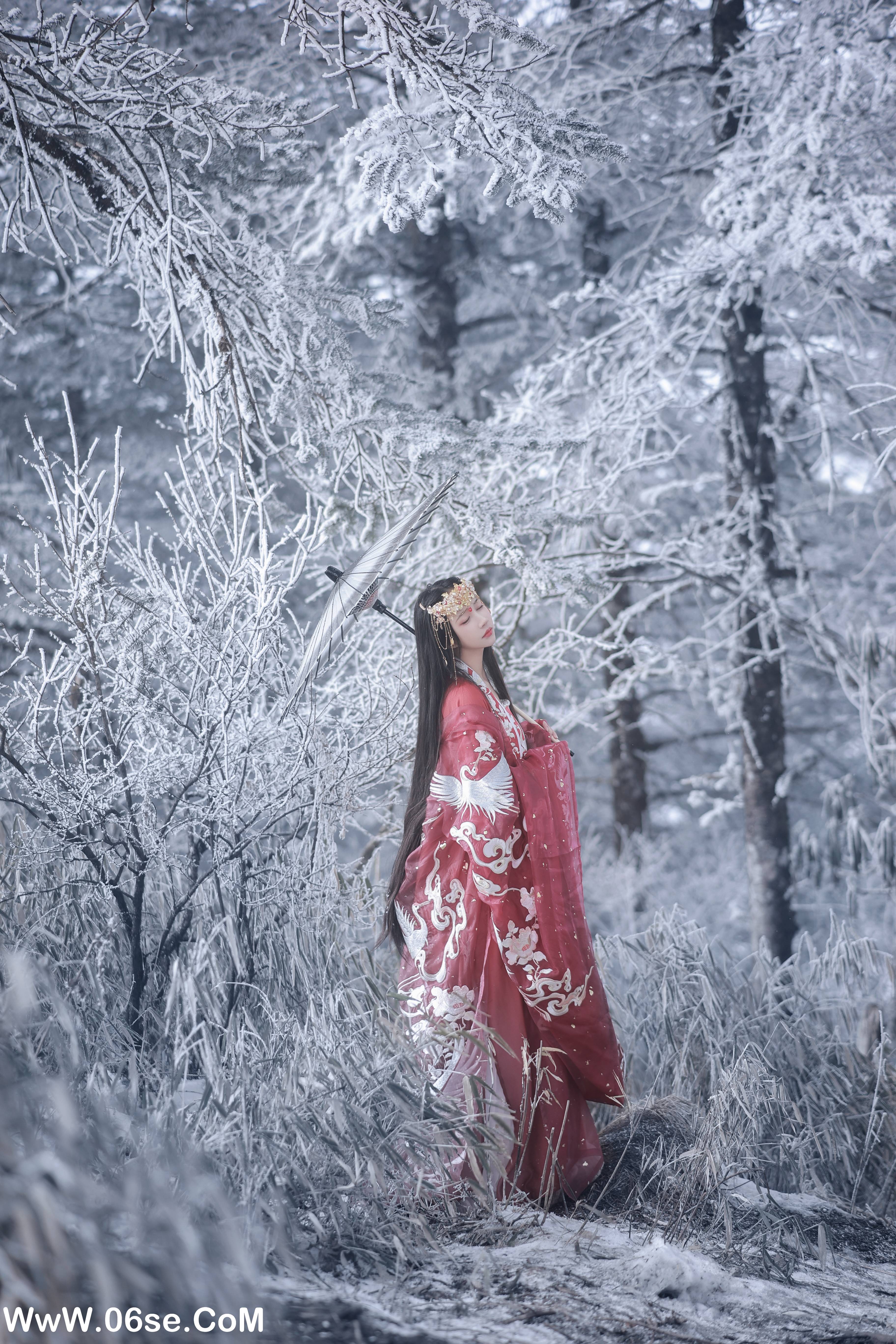 图片[25]-[YITUYU艺图语]2022.11.10 雪女 -绮罗生的小苏苏-[29+1P／250MB]-六色网