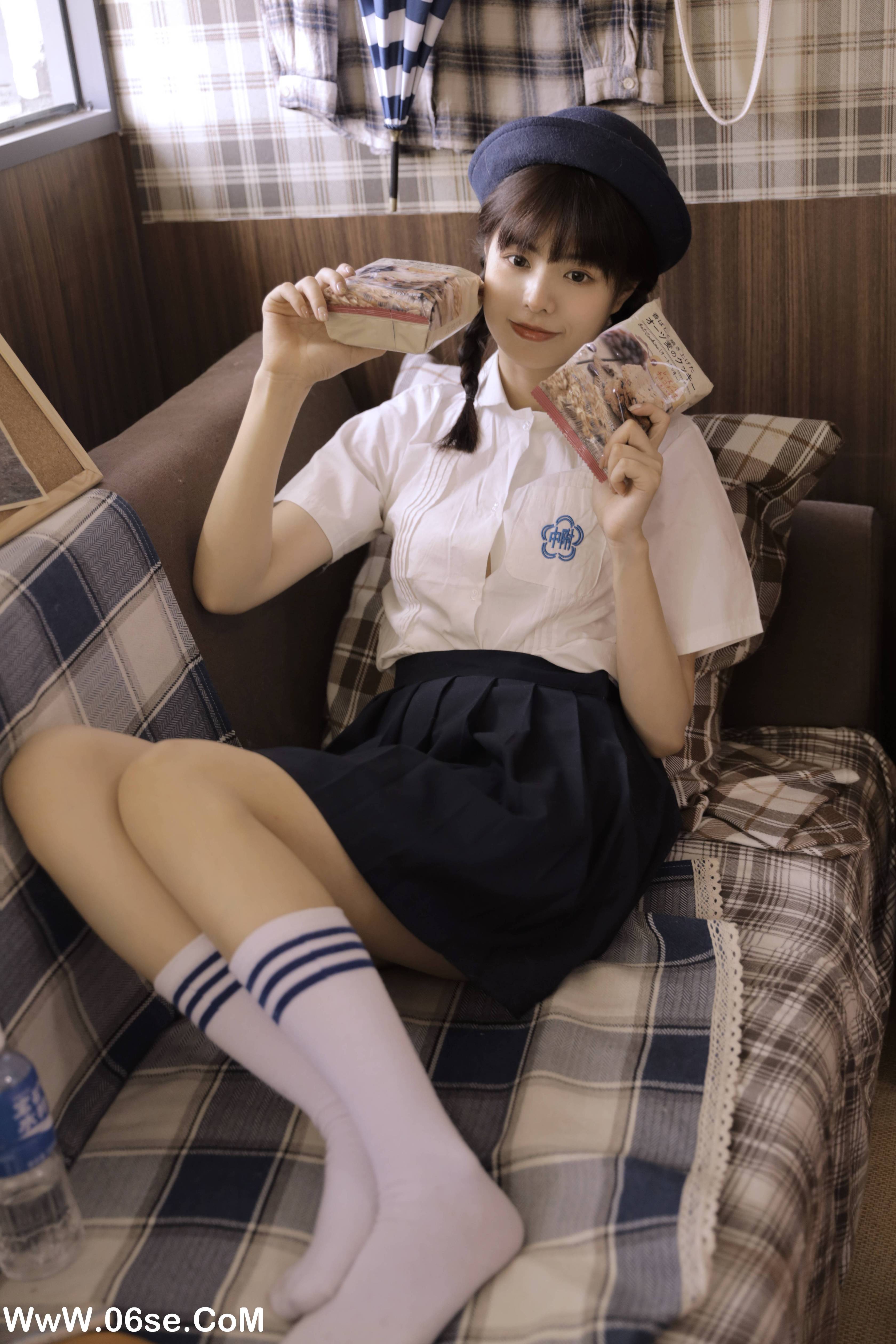 图片[12]-[YITUYU艺图语]2022.10.29 制服女孩 小谢[22+1P／202MB]-六色网