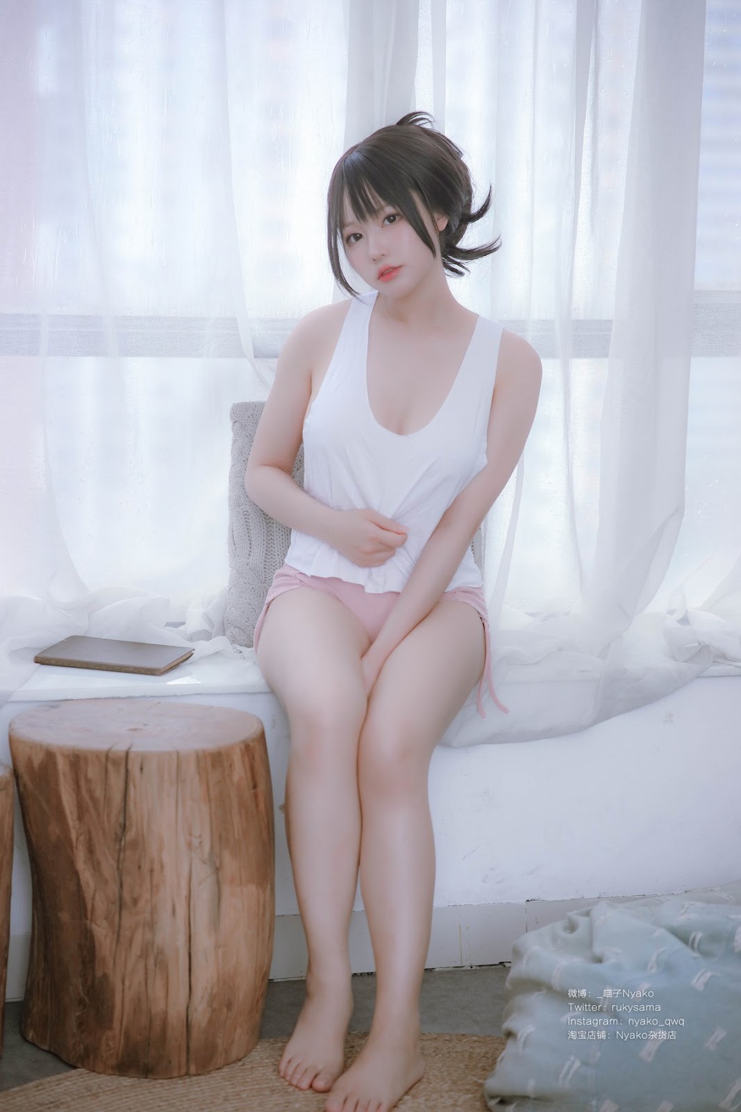 Cosplay Nyako喵子 隣のやばいお姉さん 背心 9