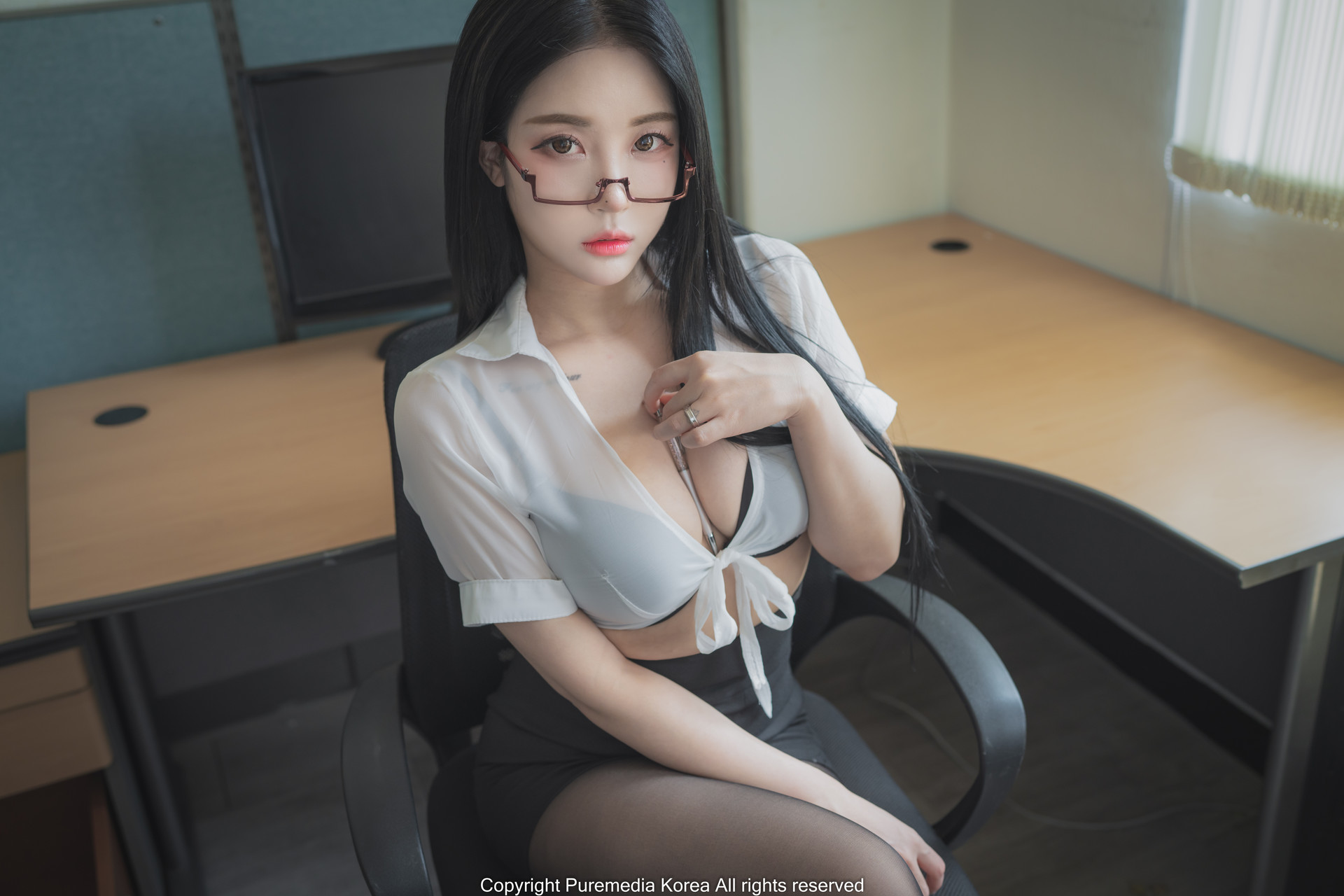 Jeong Bomi 정보미, [PURE MEDIA] Vol.182 Bomistry’s Office Set.01 8