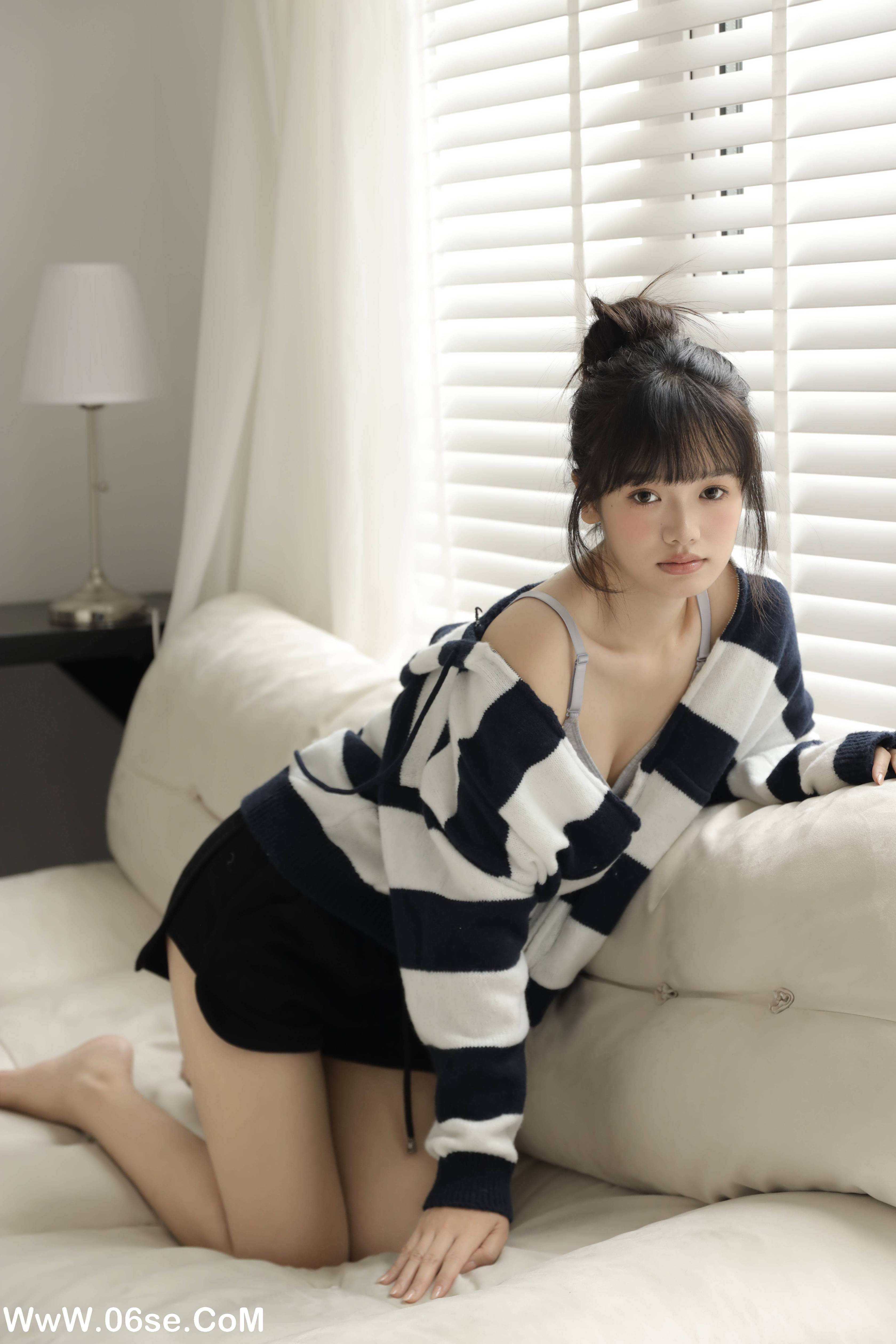 图片[3]-[YITUYU艺图语]2022.11.13 秋 叛逆的捡捡唯[22+1P／196MB]-六色网